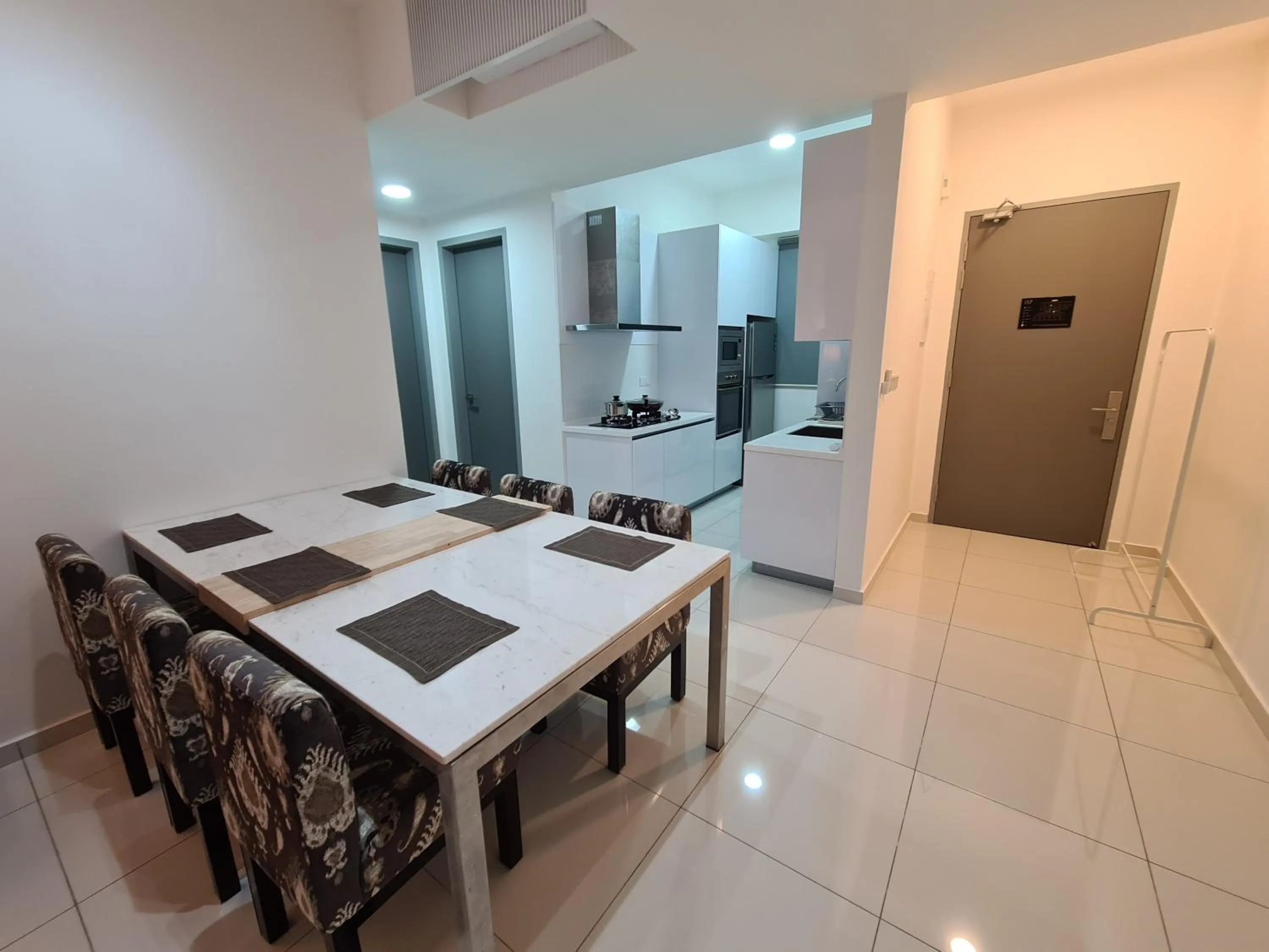 Dining area in Beacon Executive Suites