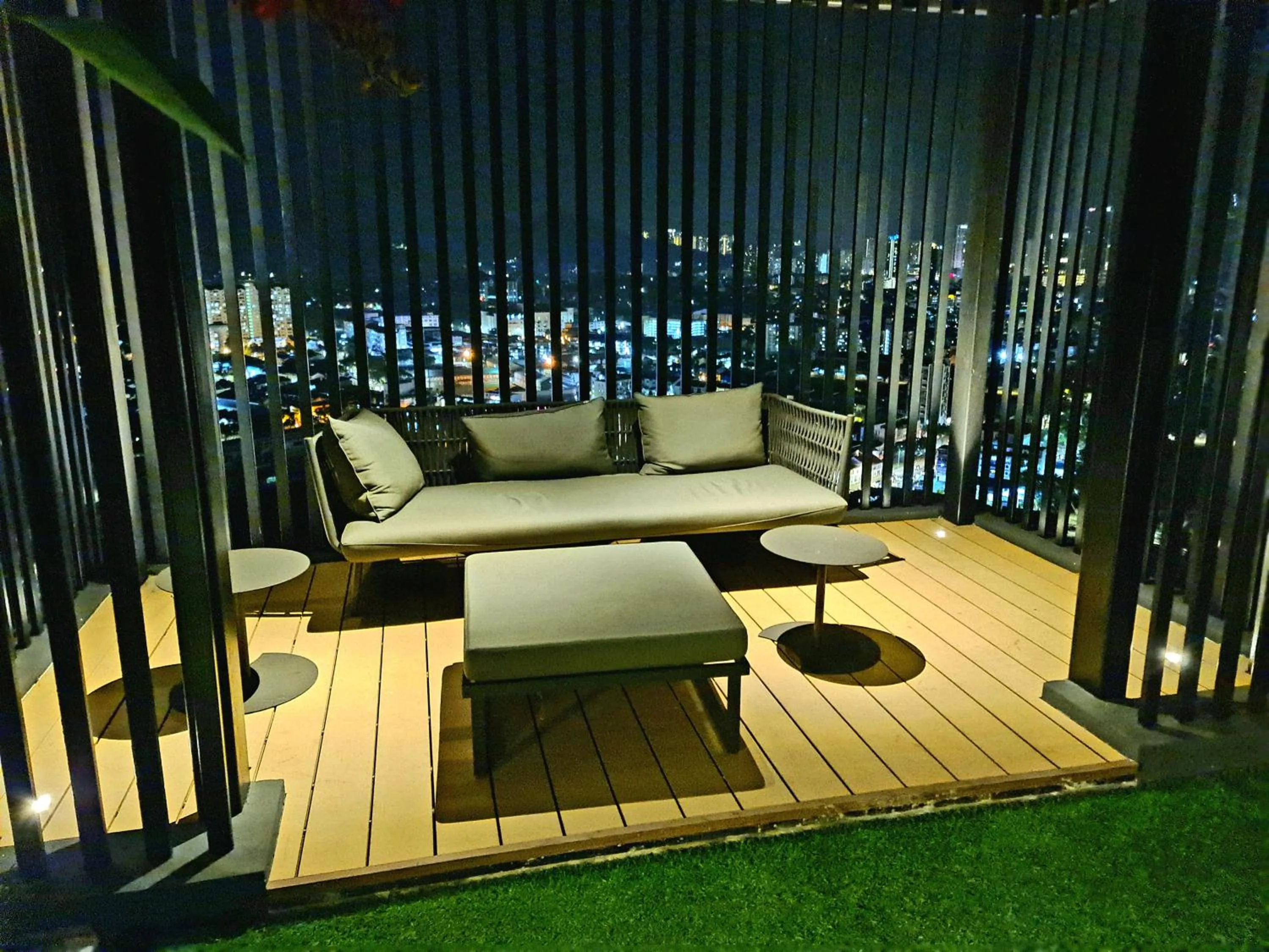 Property building in Beacon Executive Suites