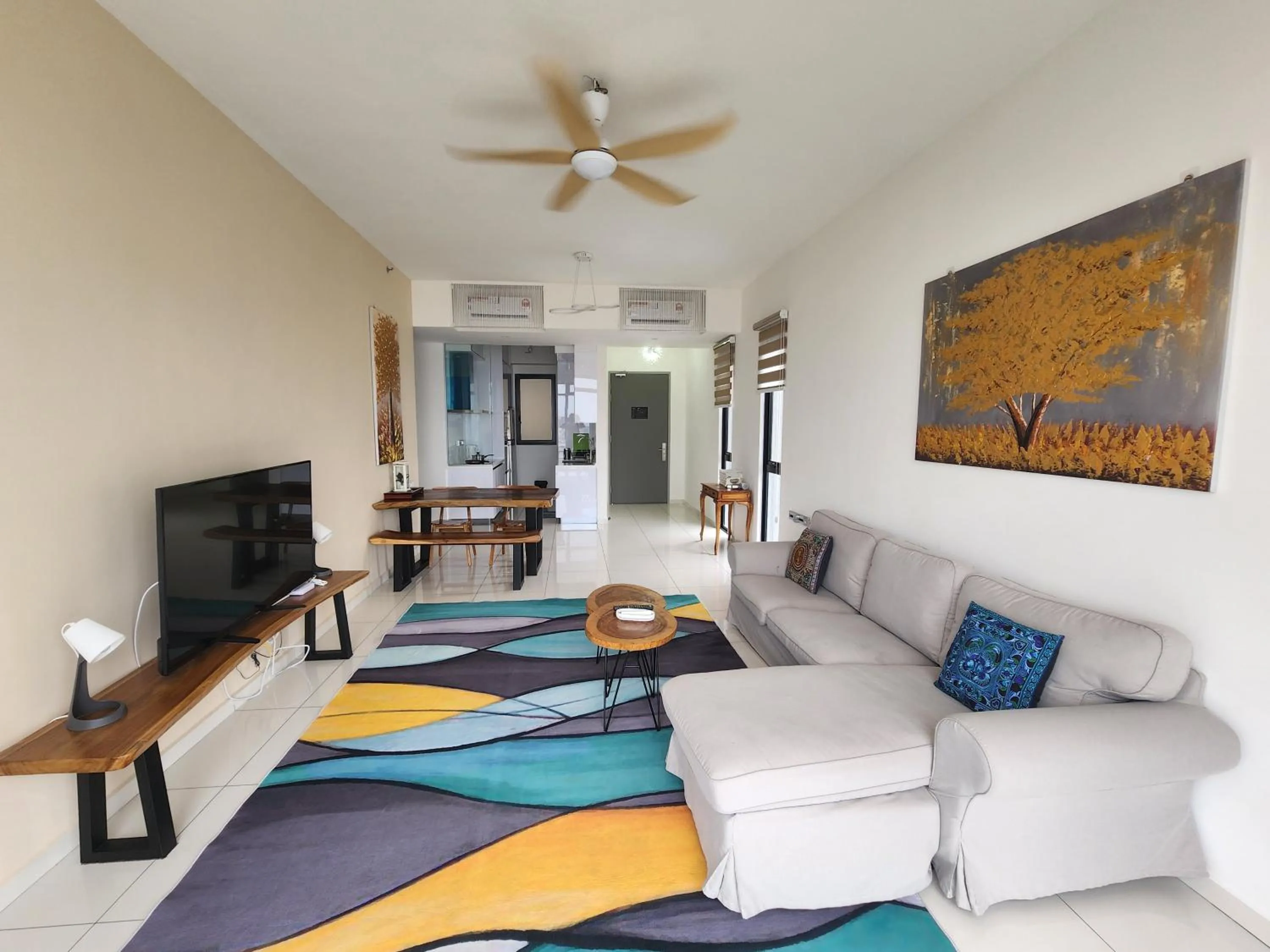 Living room in Beacon Executive Suites