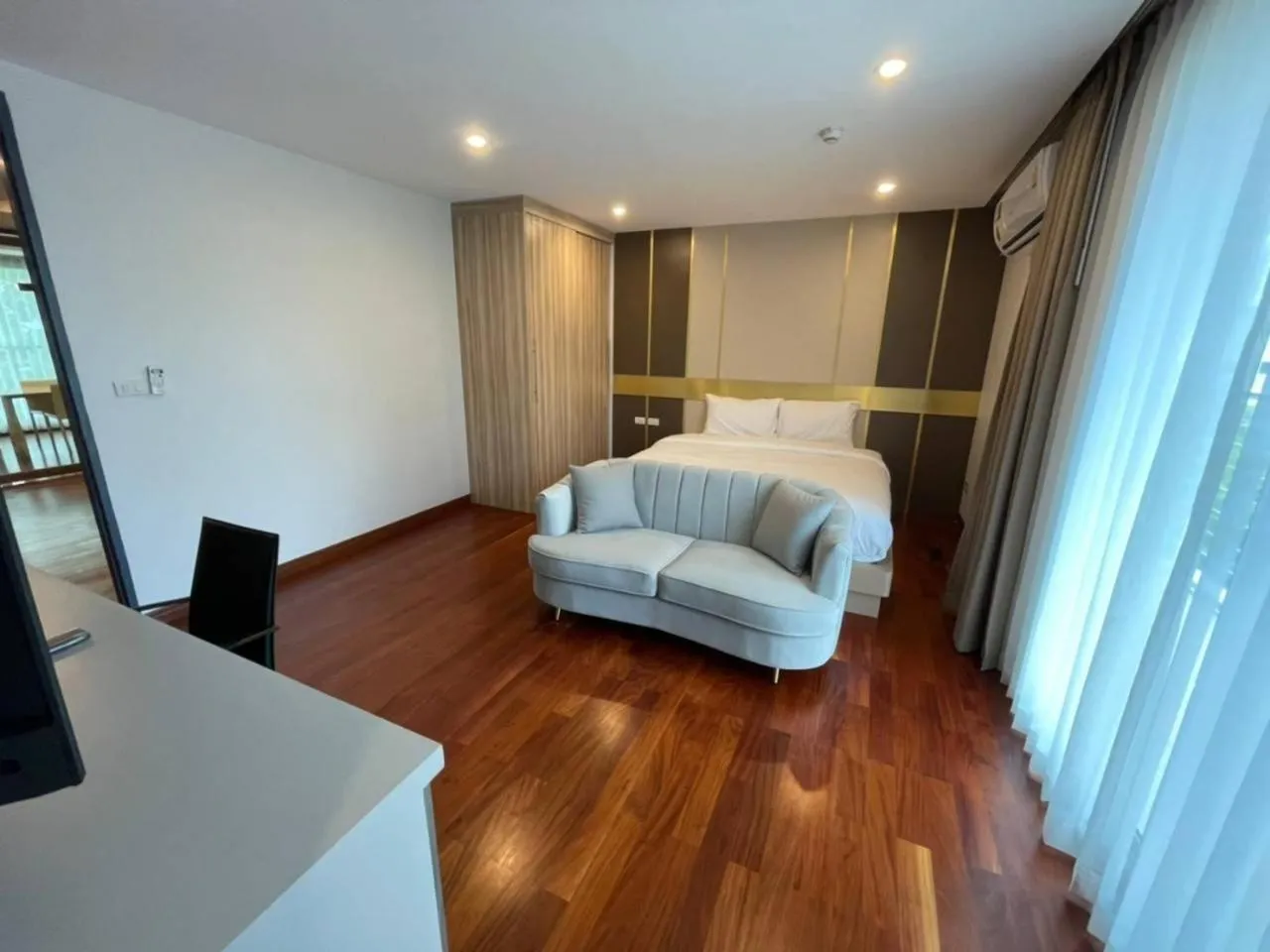 ViVi Avenue Thonglor