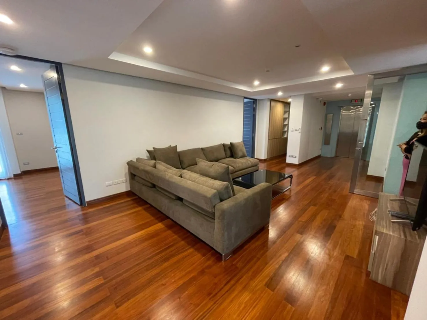 Living room in ViVi Avenue Thonglor