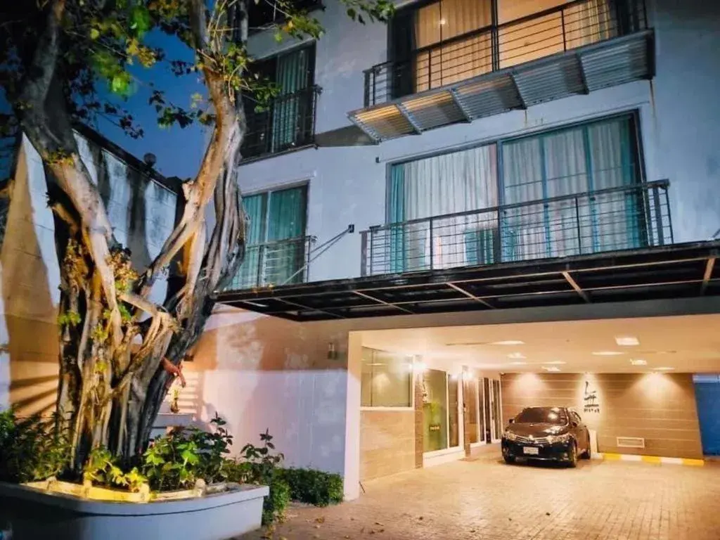 ViVi Avenue Thonglor ViVi Avenue Thonglor