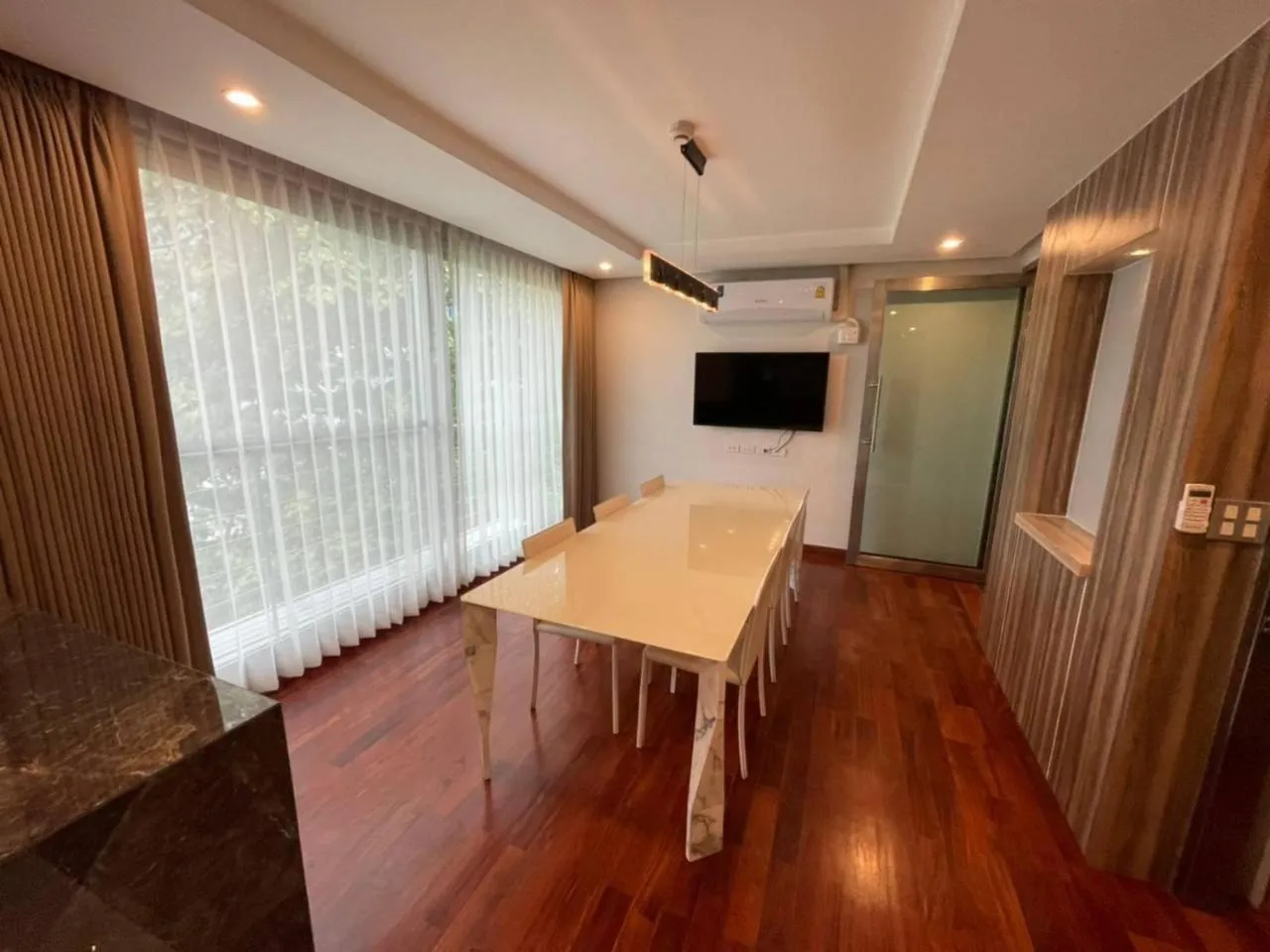 ViVi Avenue Thonglor