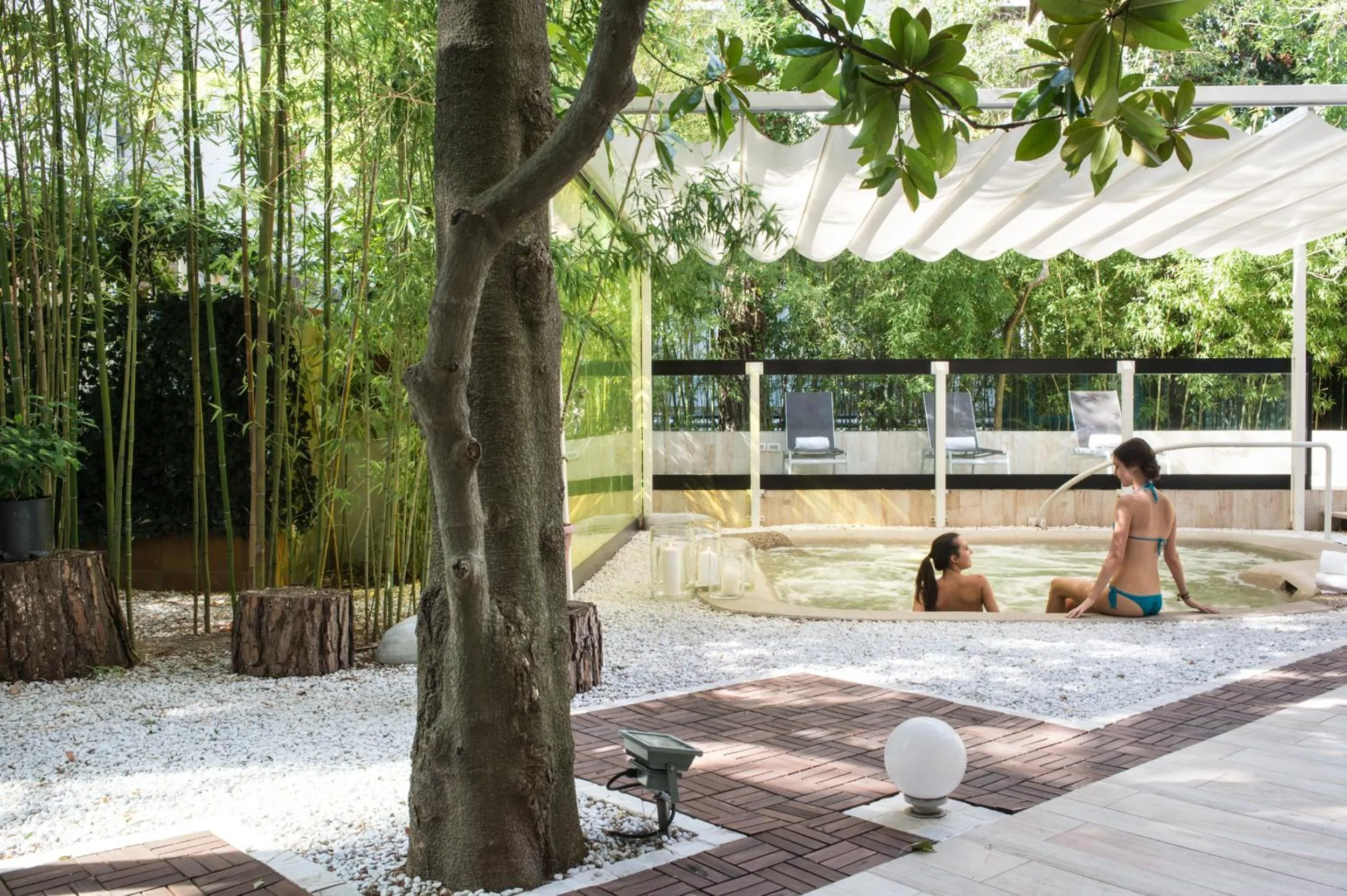 Hot Tub in Grand Hotel Panoramic