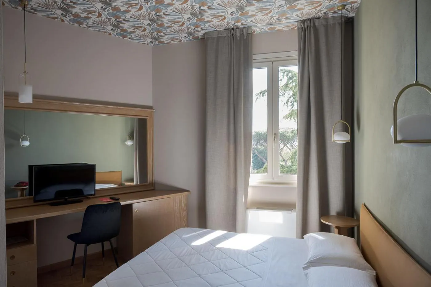 Bedroom, Bed in Grand Hotel Panoramic