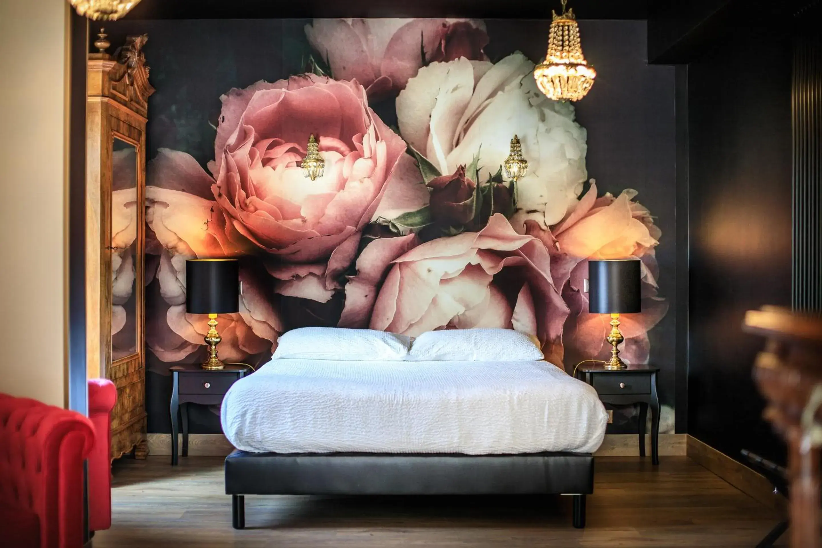 Deluxe Double Room with Bath in Le Terminus Deluxe Double Room with Bath in Le Terminus