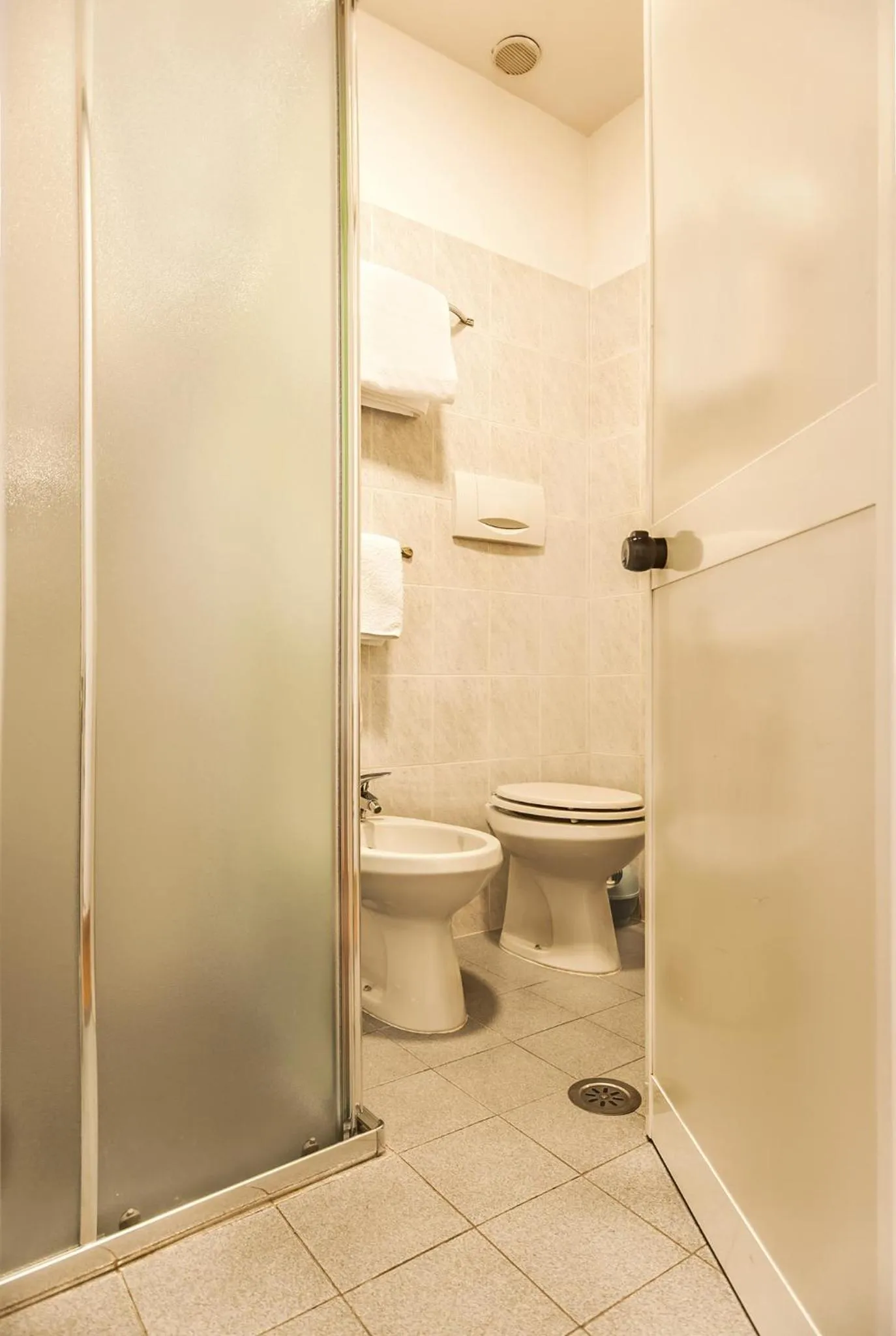 Shower in Hotel Costantini