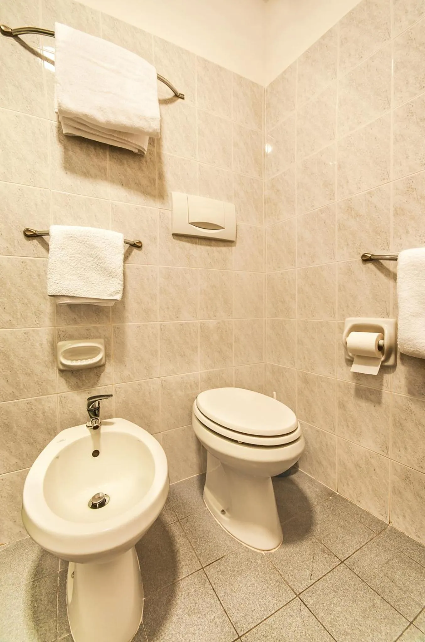 Toilet in Hotel Costantini