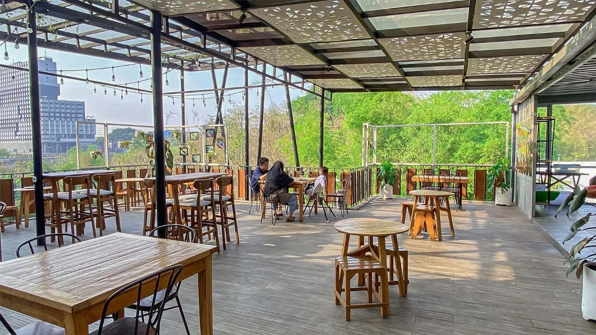 Restaurant/places to eat in My Dormy Hostel UMM