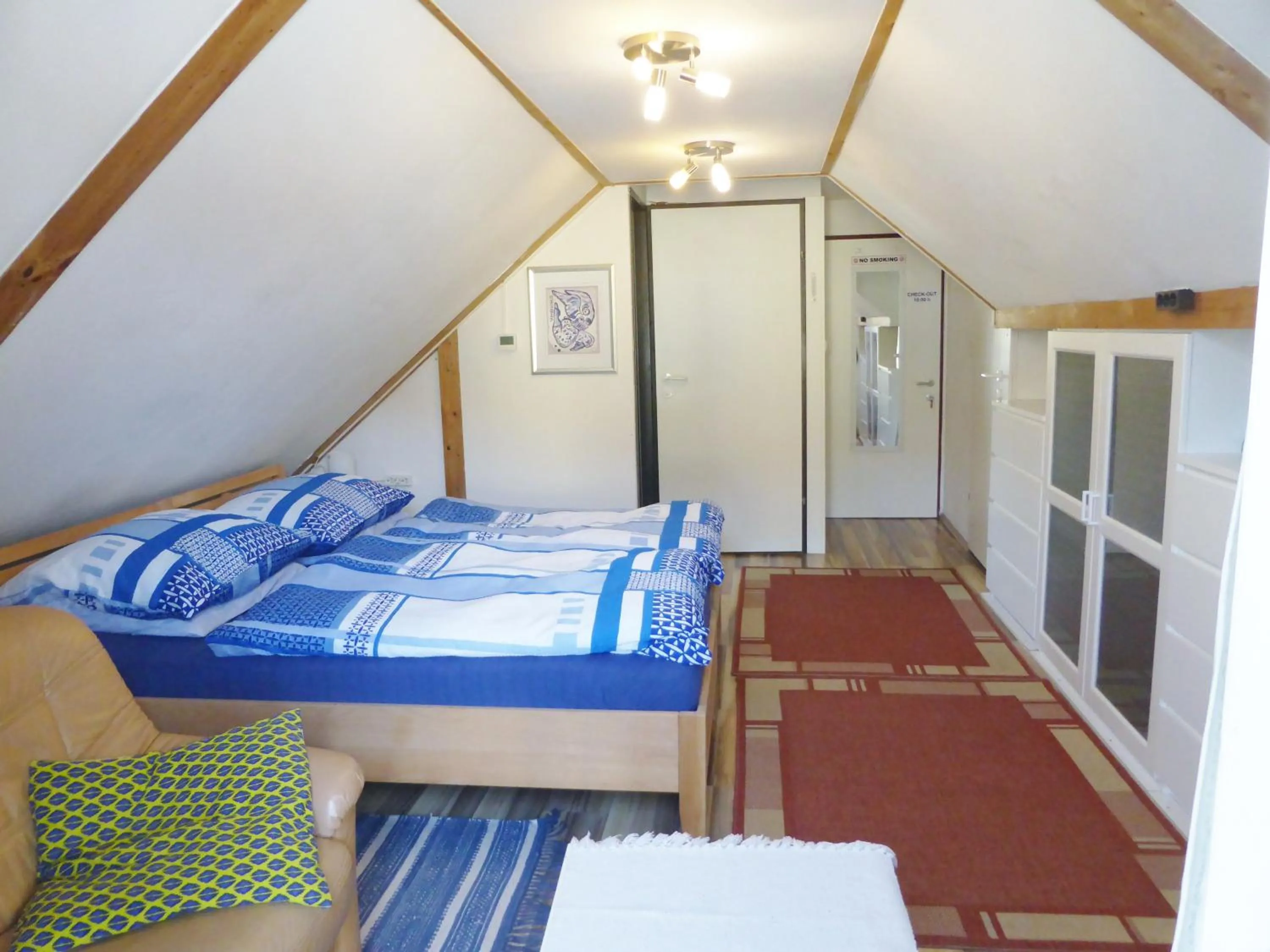 Bed in Ferienwohnung Sailer