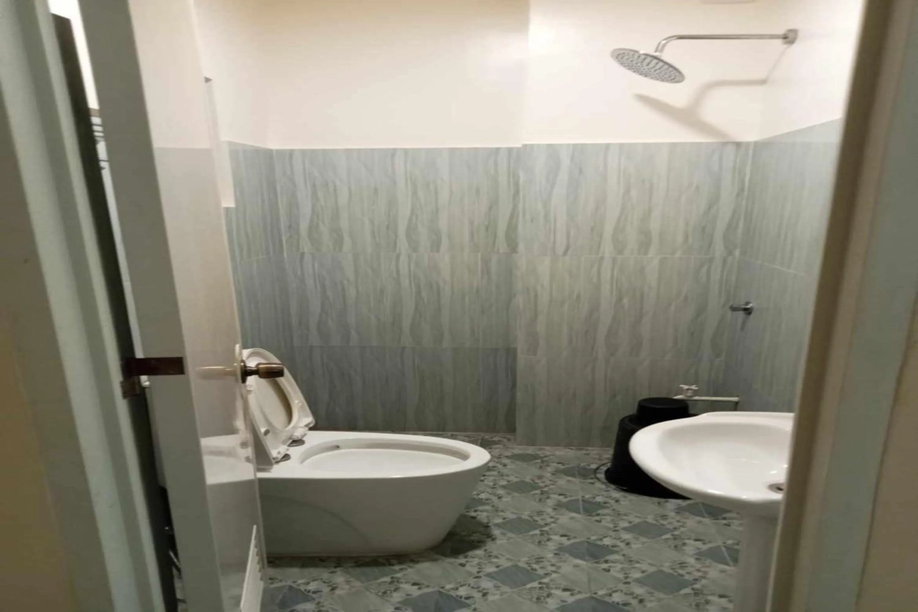 Bathroom in Galucksea Beach Resort