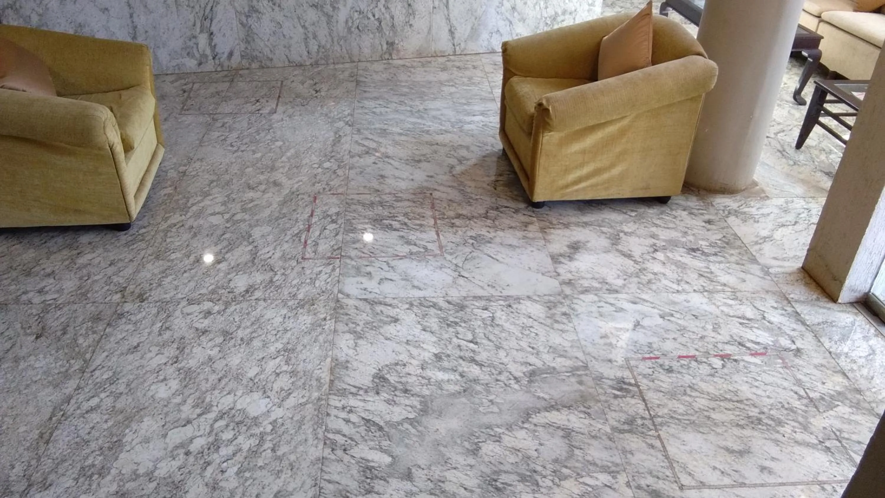 Lounge or bar in Mango Hill Central Ooty