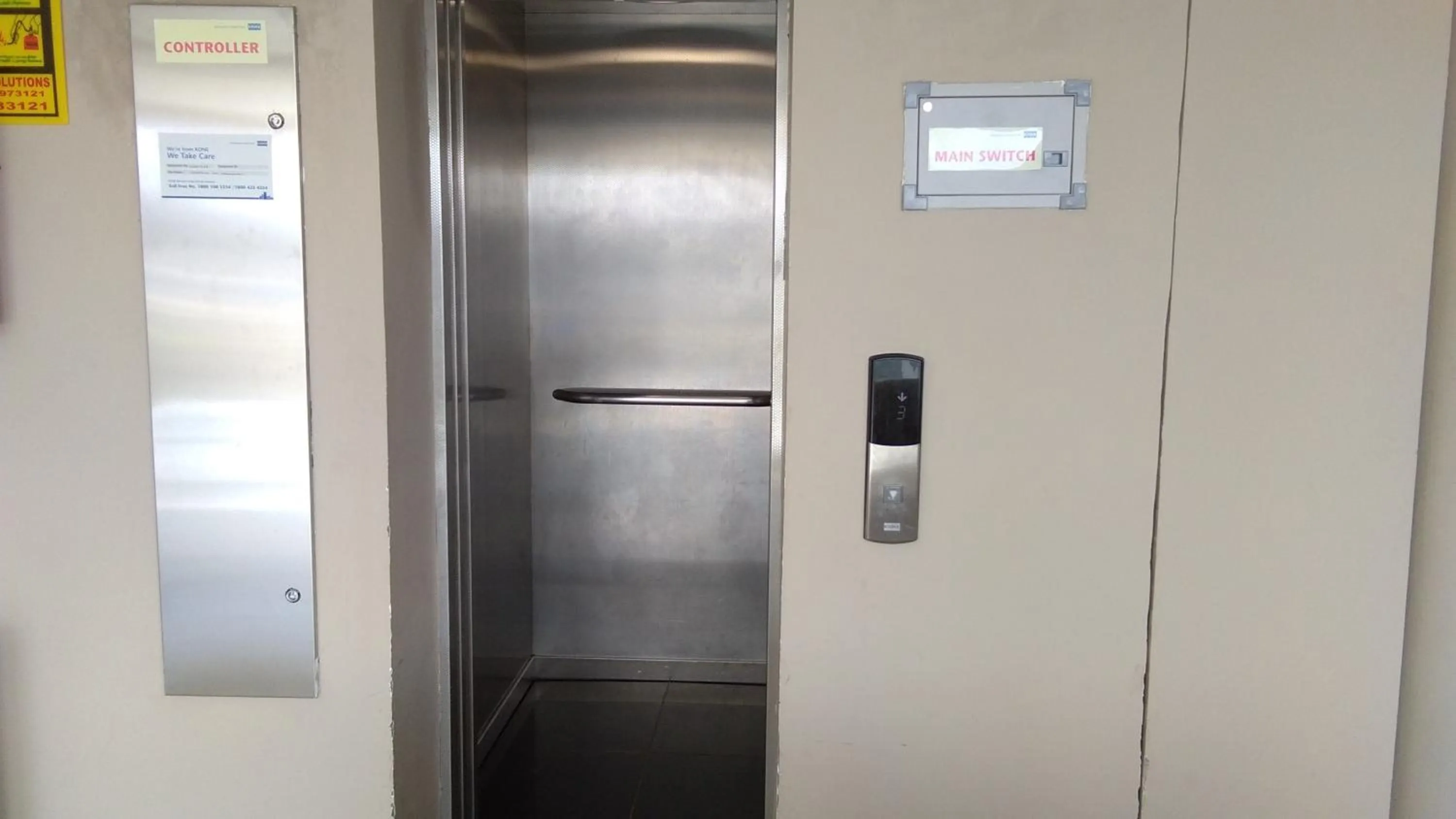 elevator in Mango Hill Central Ooty