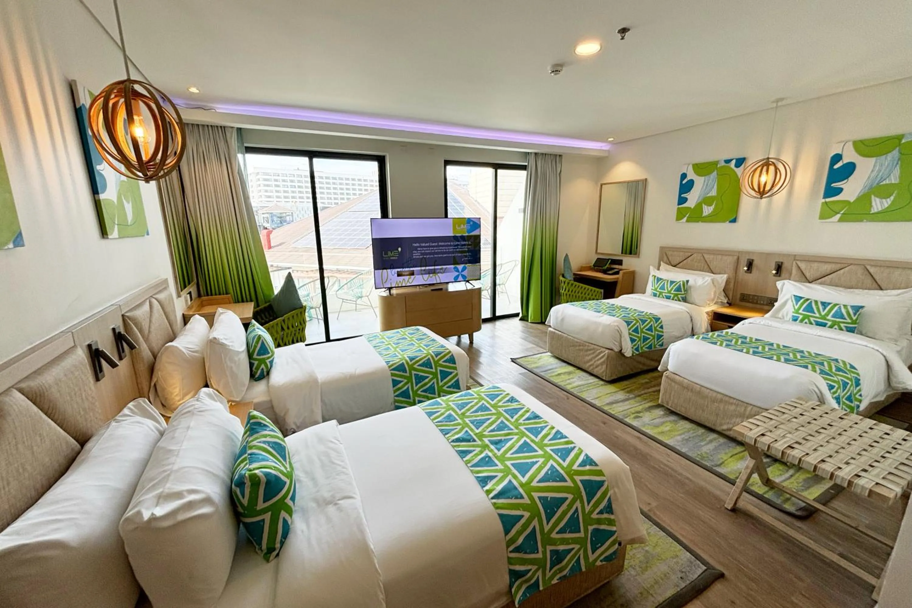 Bed in Lime Resort Manila