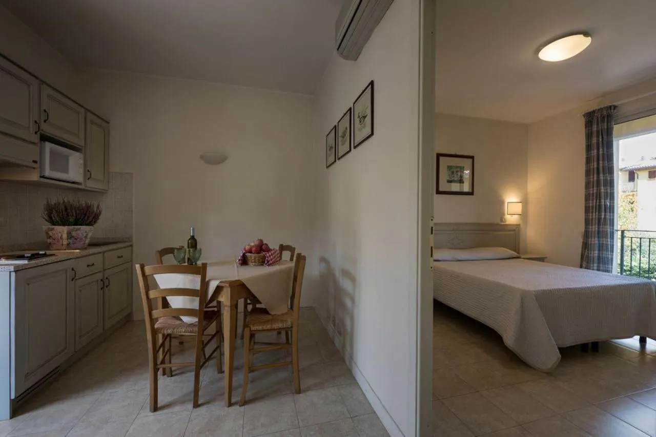 Dining area, Bed in Parkhotel Montigeto