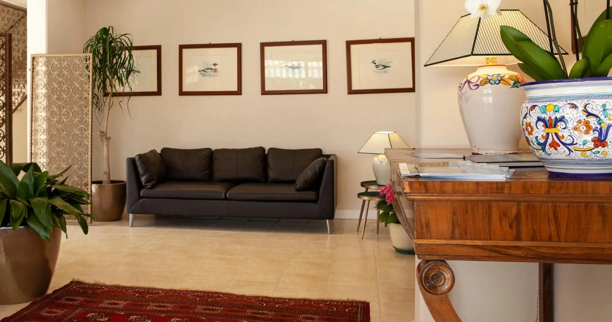 Lobby or reception in Parkhotel Montigeto