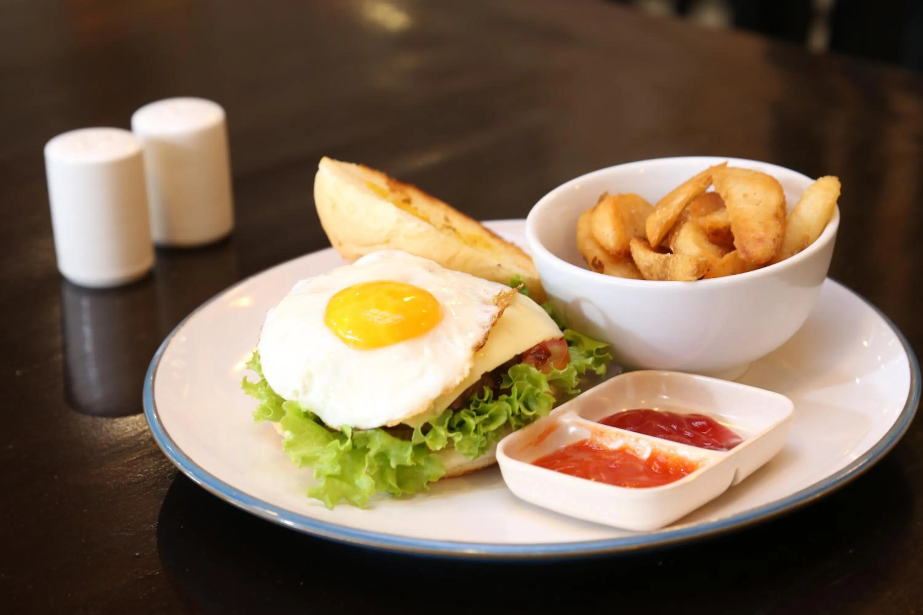 Lunch in Jas Green Villas and Spa