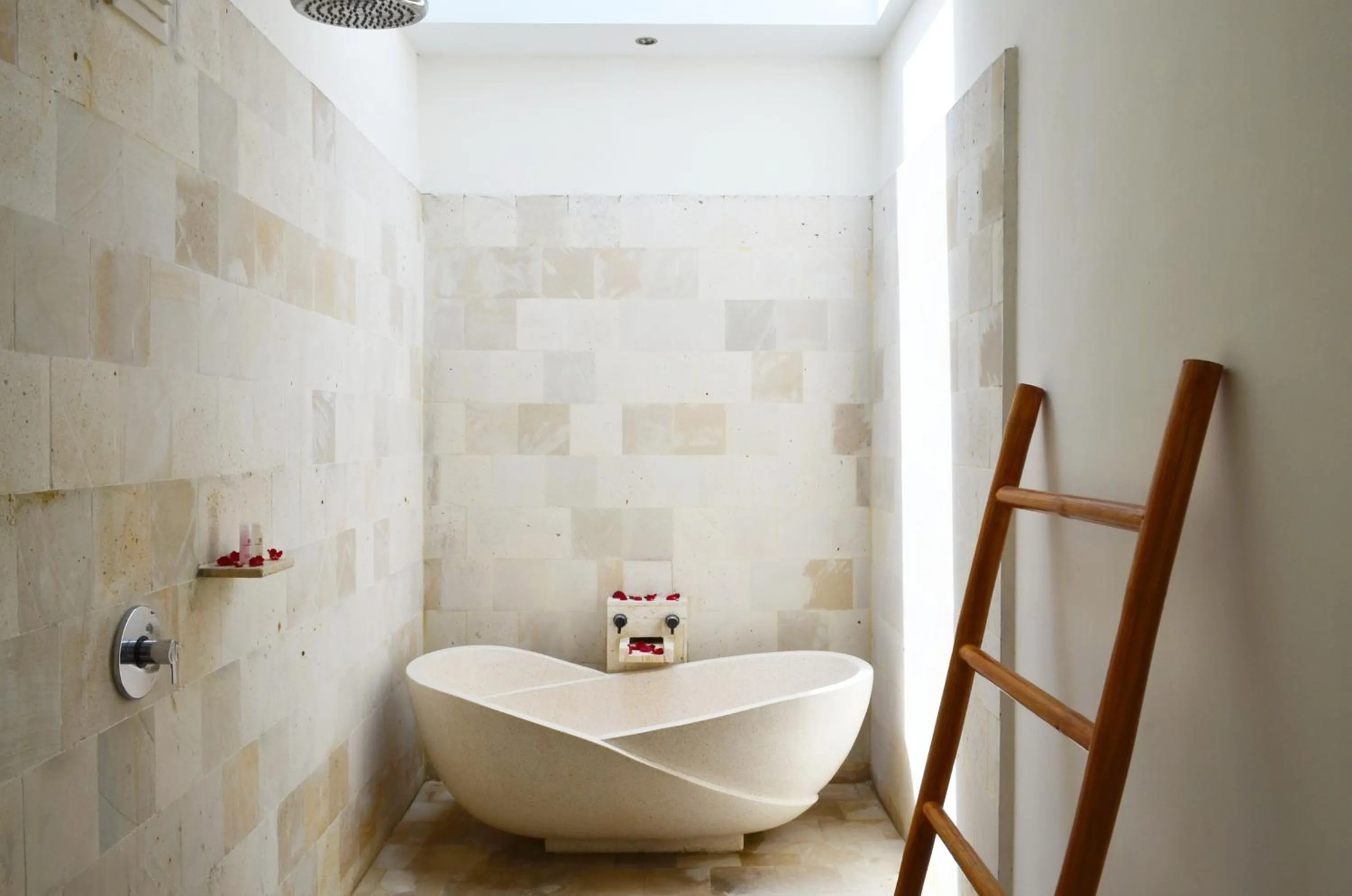 Shower in Jas Green Villas and Spa