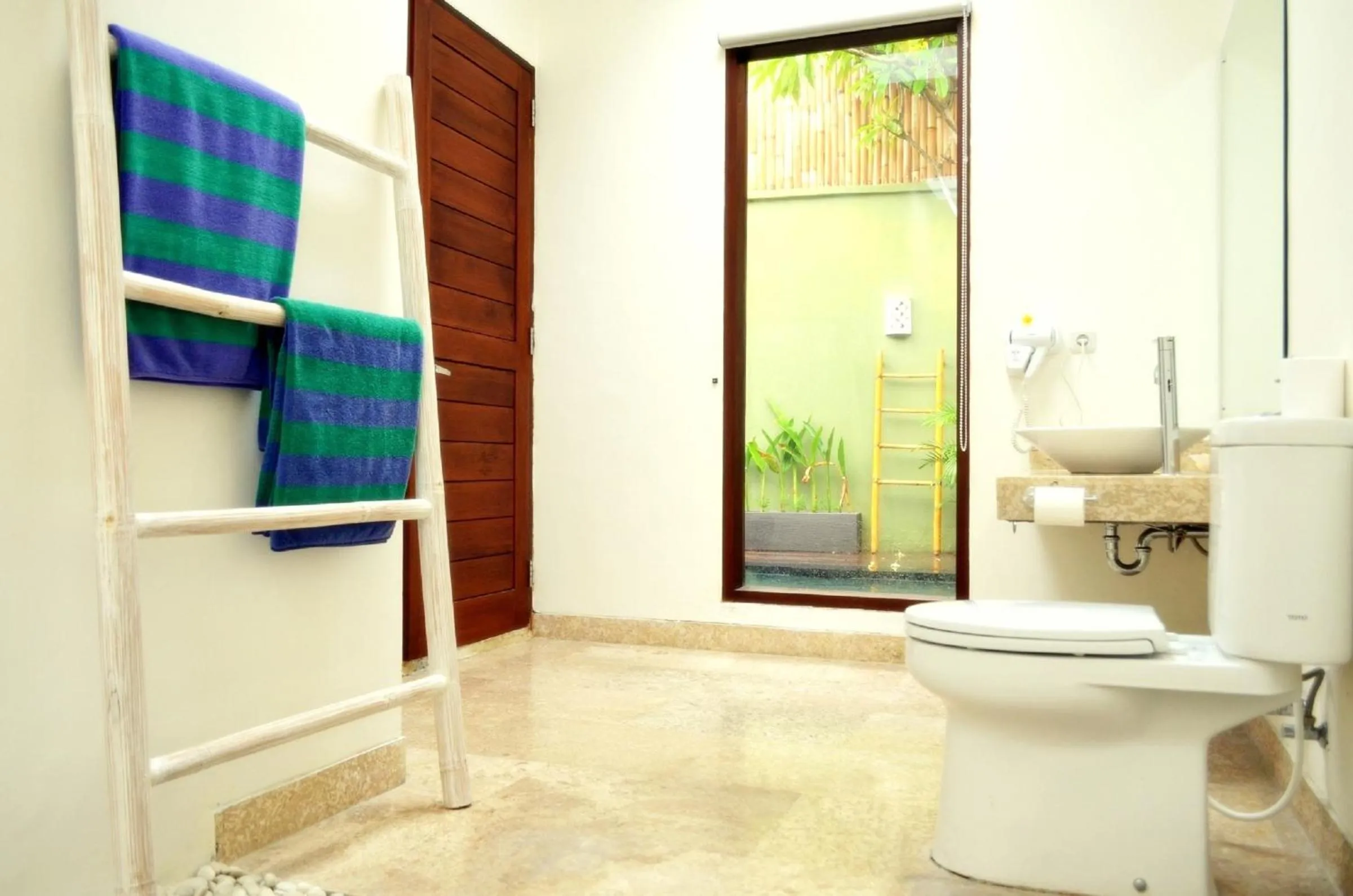 Shower in Jas Green Villas and Spa