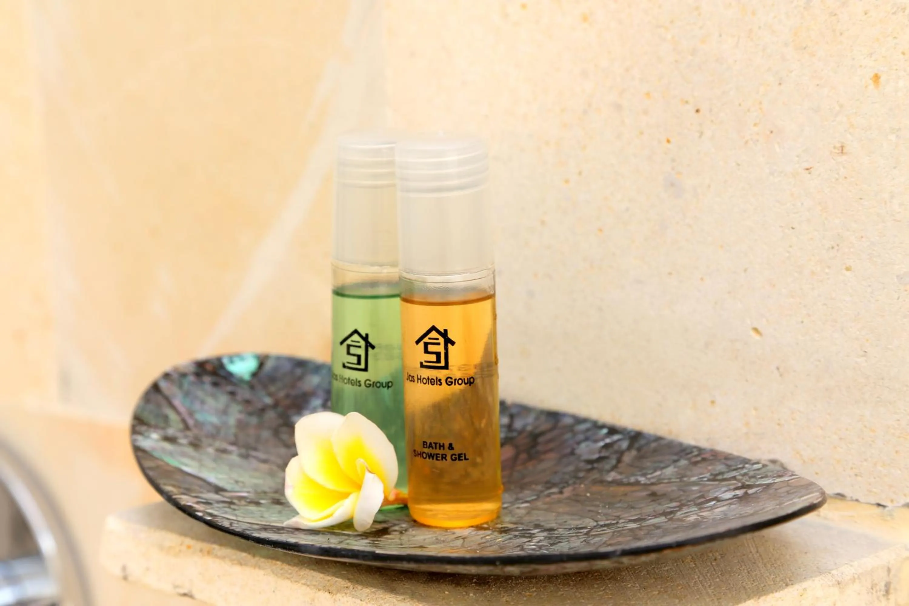 Shower in Jas Green Villas and Spa