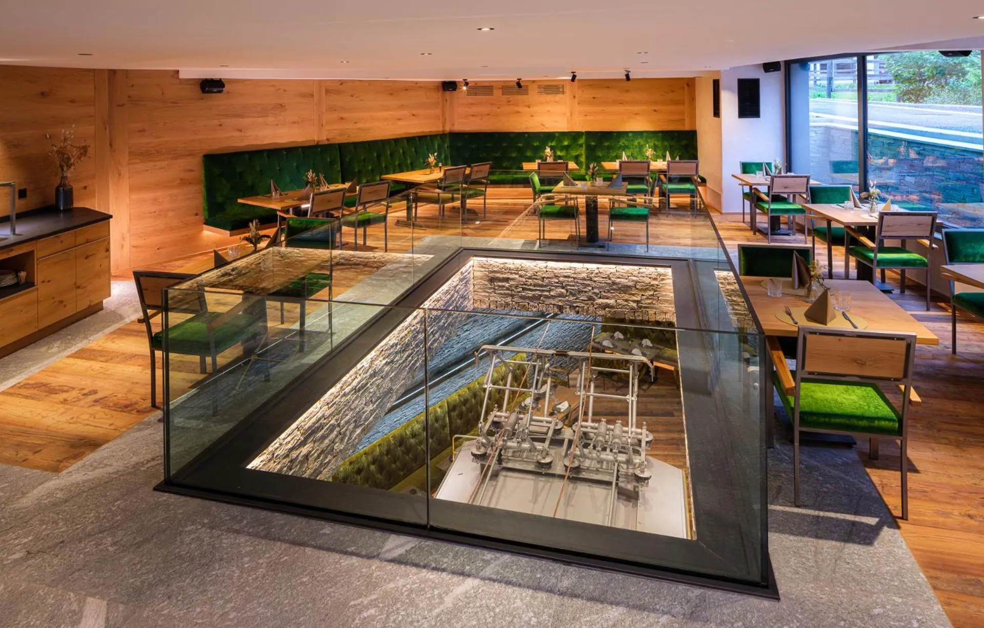 Restaurant/places to eat in Hotel Tannenhof