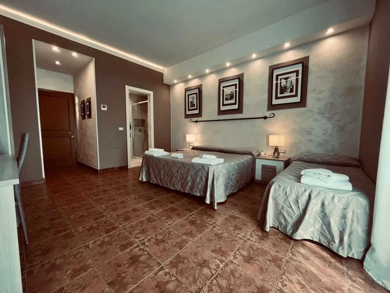 Bed in Hotel Alinari