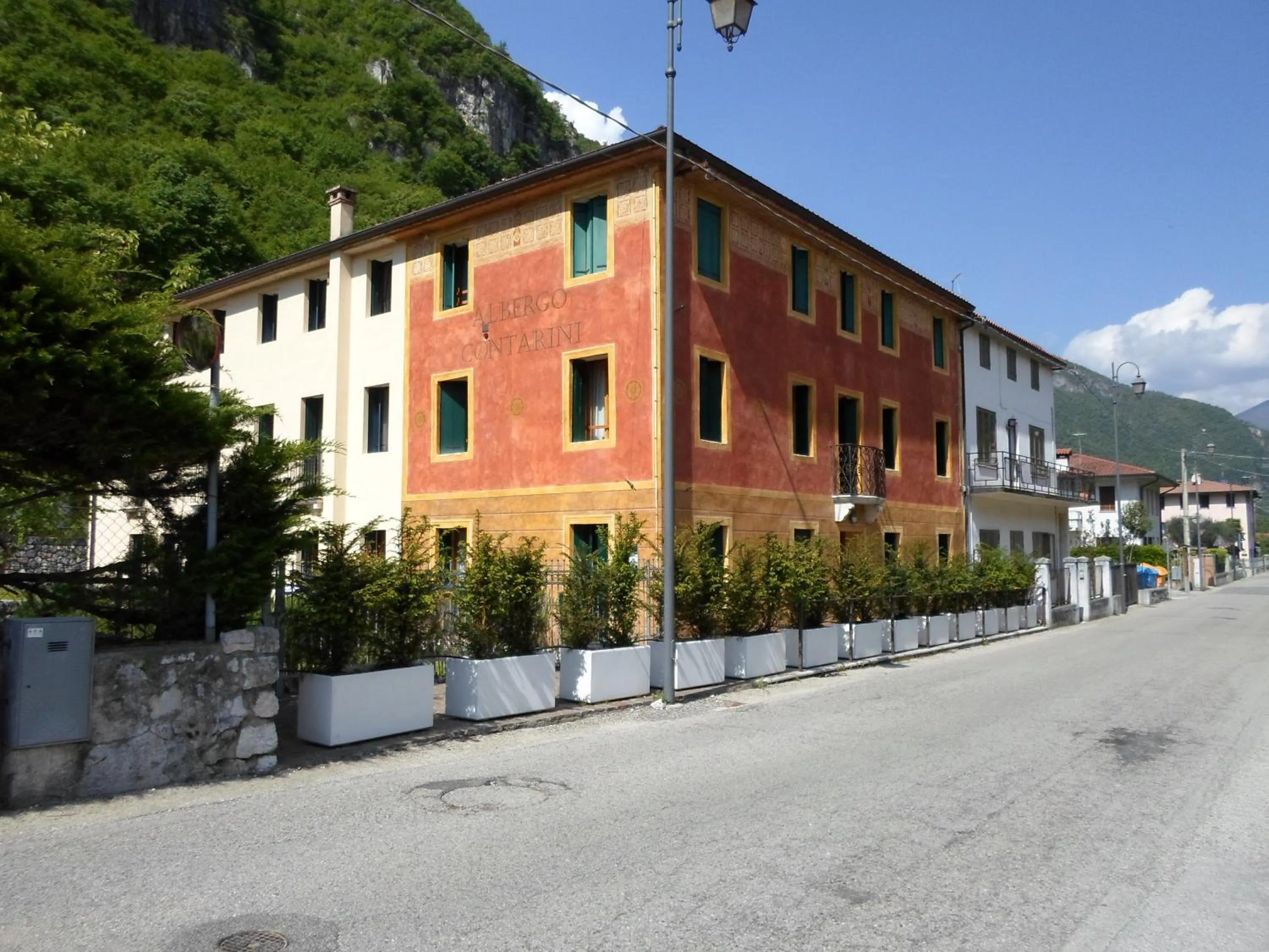 Property building in Contra' Contarini