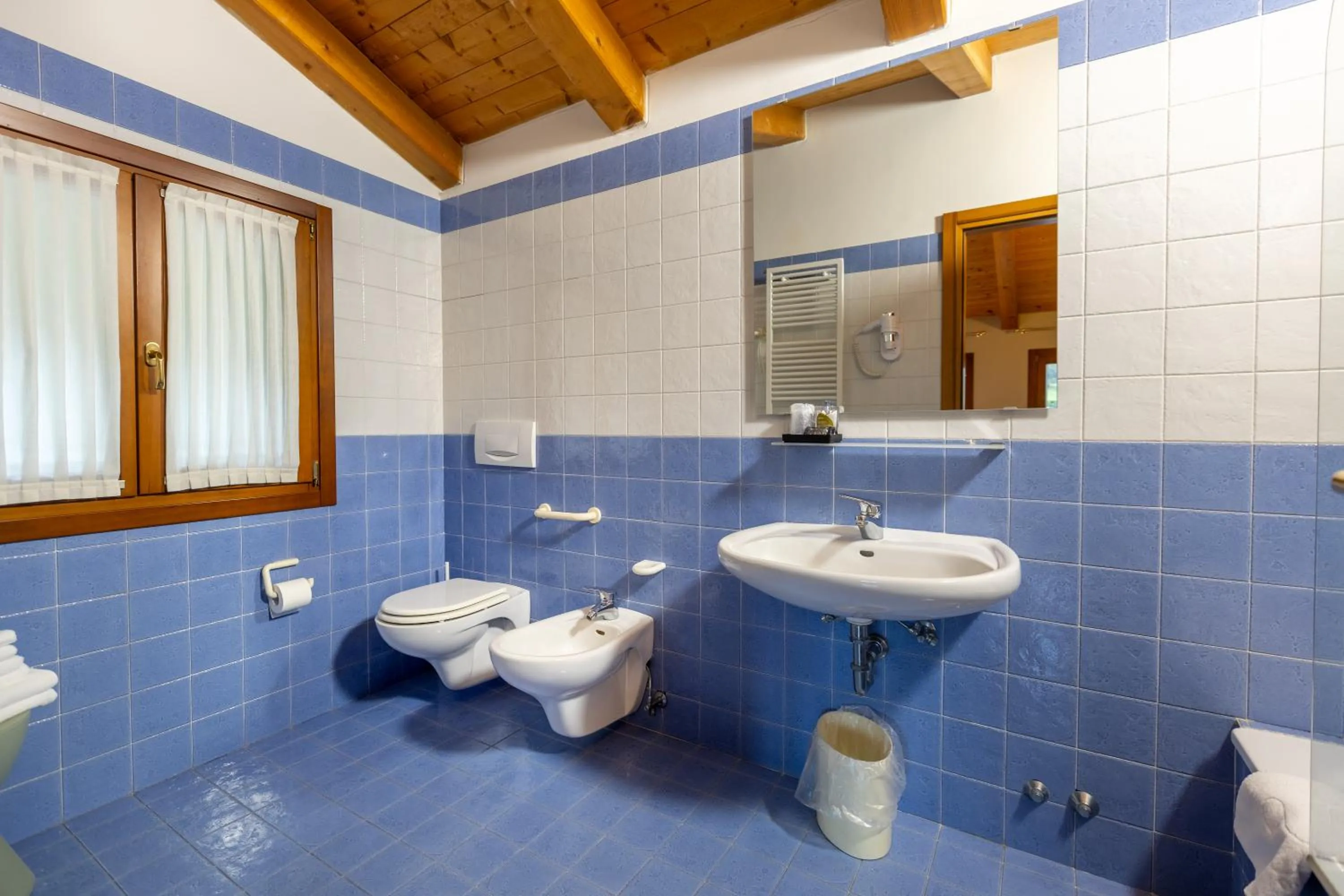 Shower in Contra' Contarini