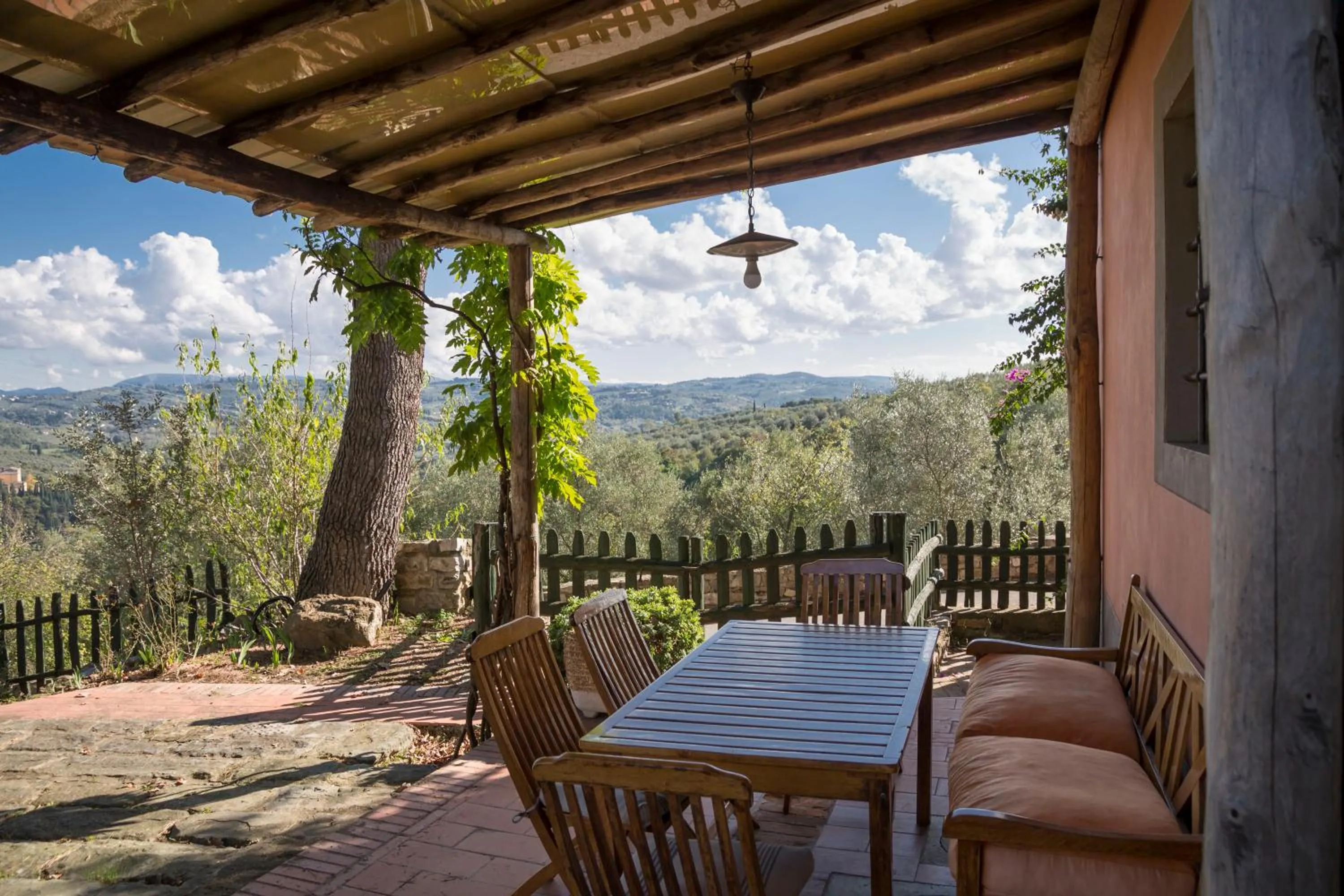 Patio in Fattoria Il Milione Agriturismo