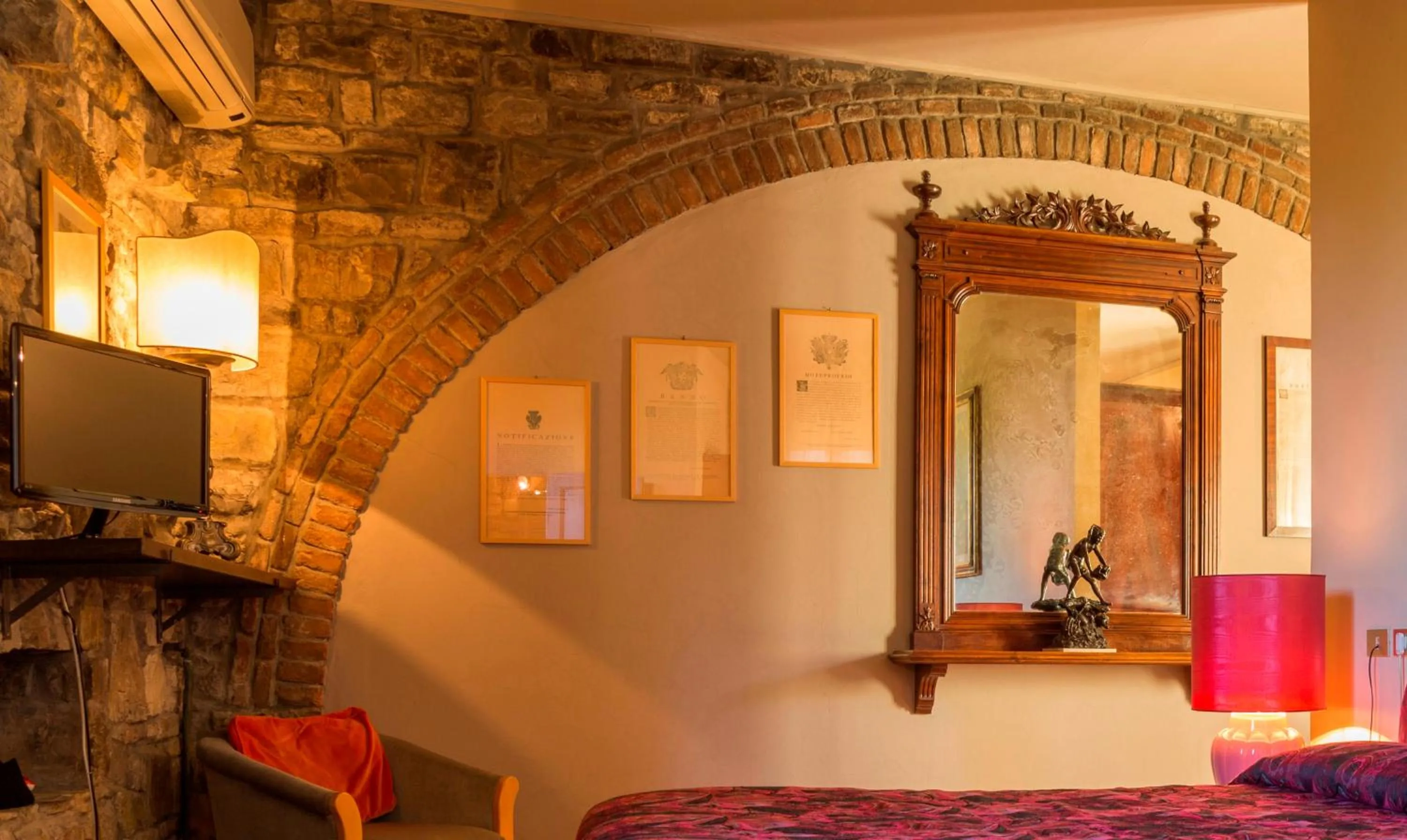 Decorative detail in Fattoria Il Milione Agriturismo