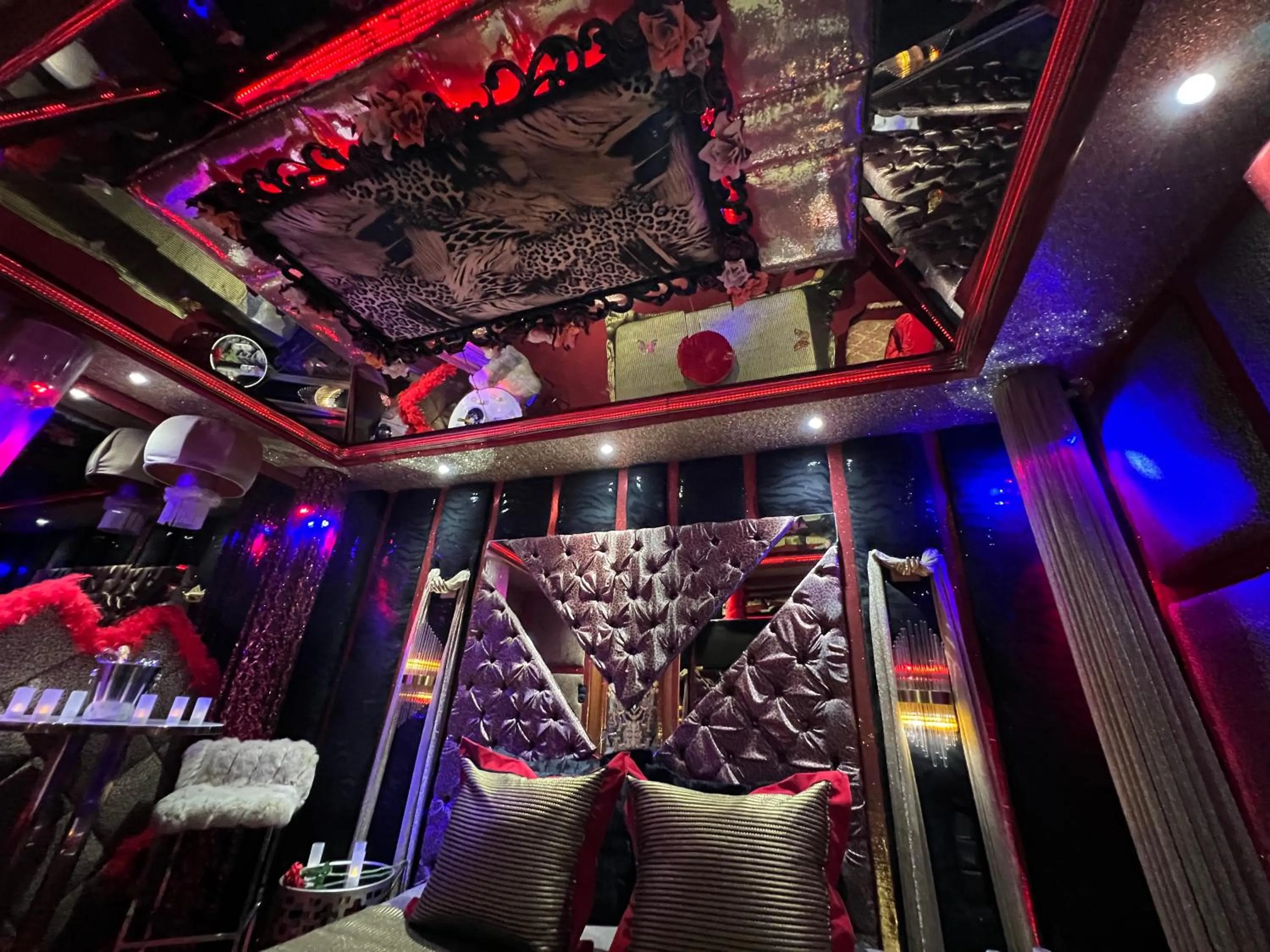 Decorative detail in Priamos Hotel Erato