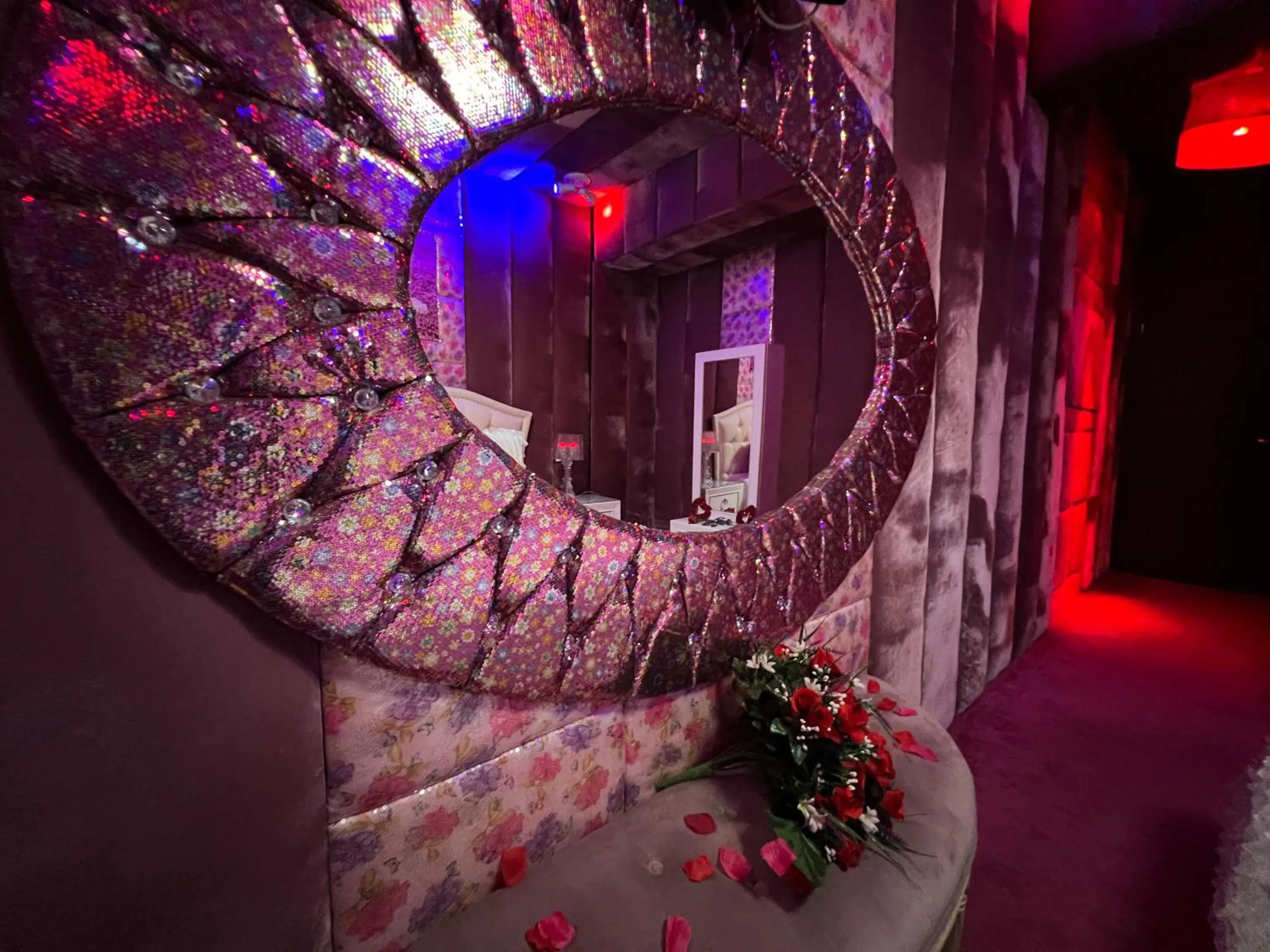 Decorative detail in Priamos Hotel Erato