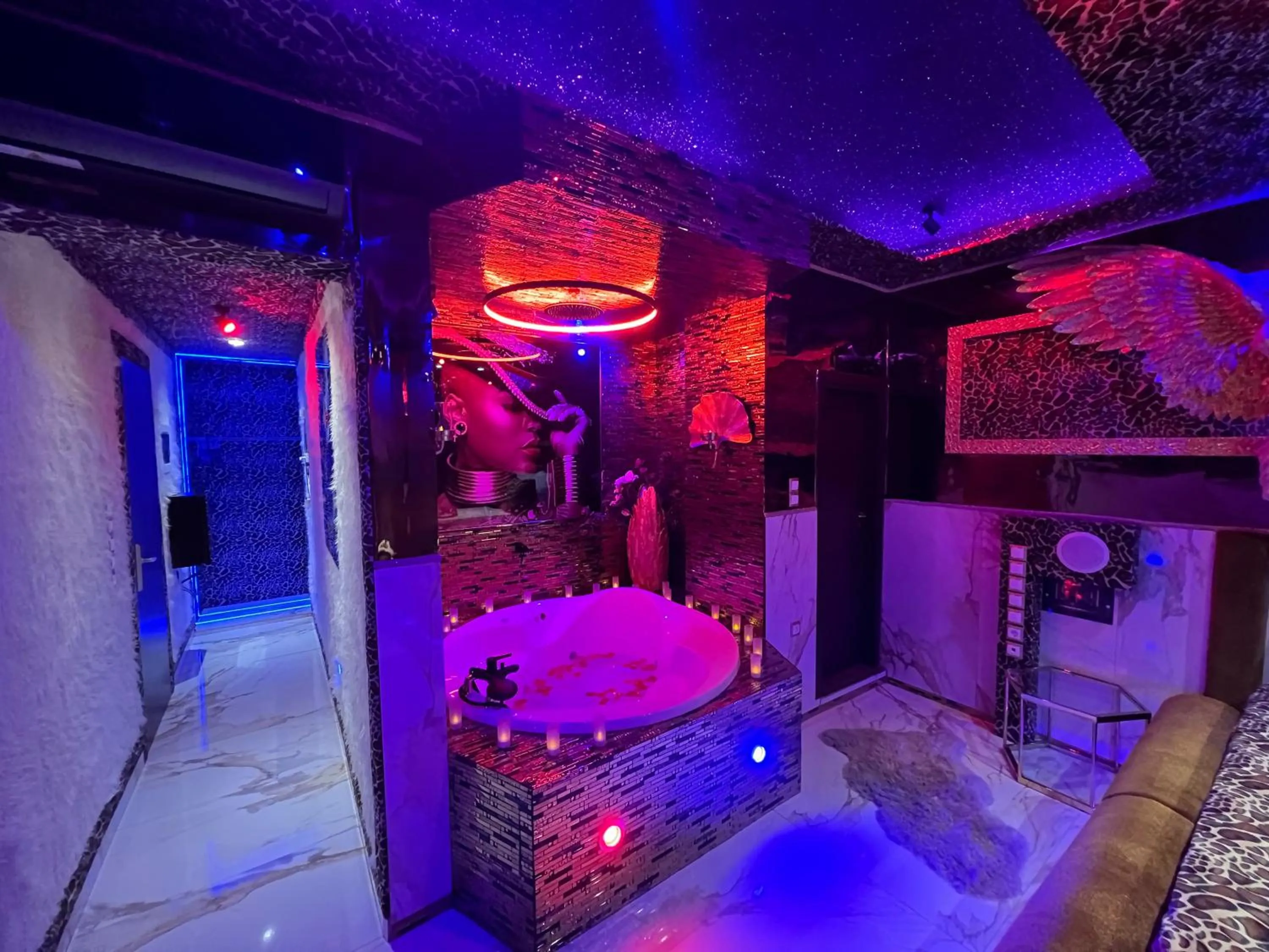 Hot Tub in Priamos Hotel Erato