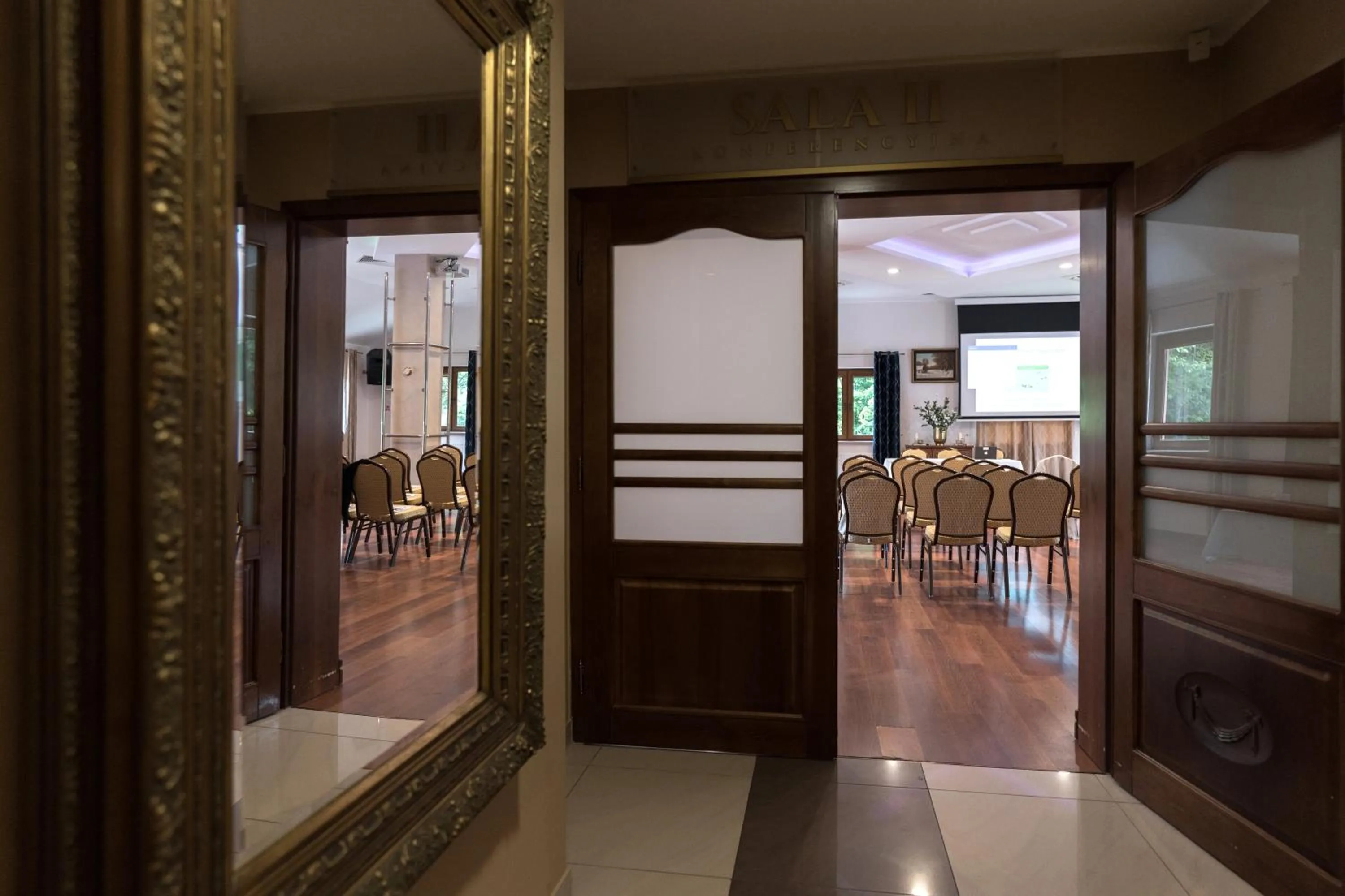 Restaurant/places to eat in HOTEL I RESTAURACJA BROCHÓW