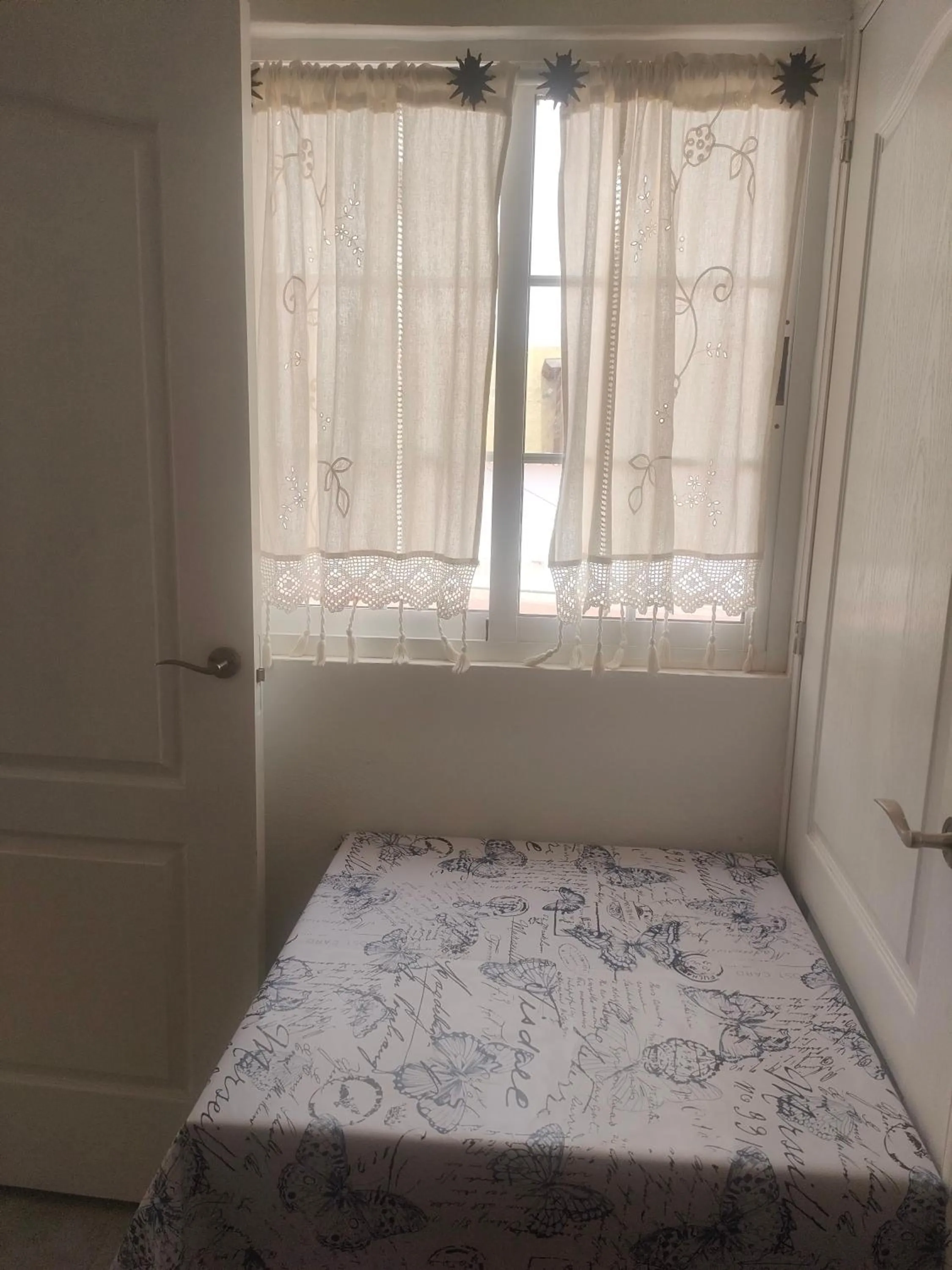 Bed in Alba 2 apartamento y Alba 3 habitación con baño