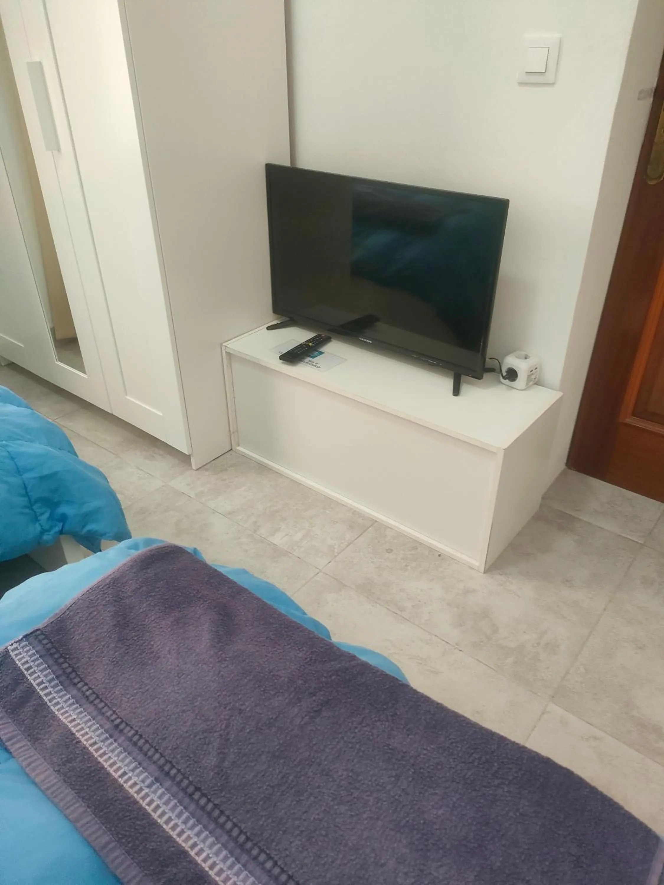 Alba 2 apartamento y Alba 3 habitación con baño