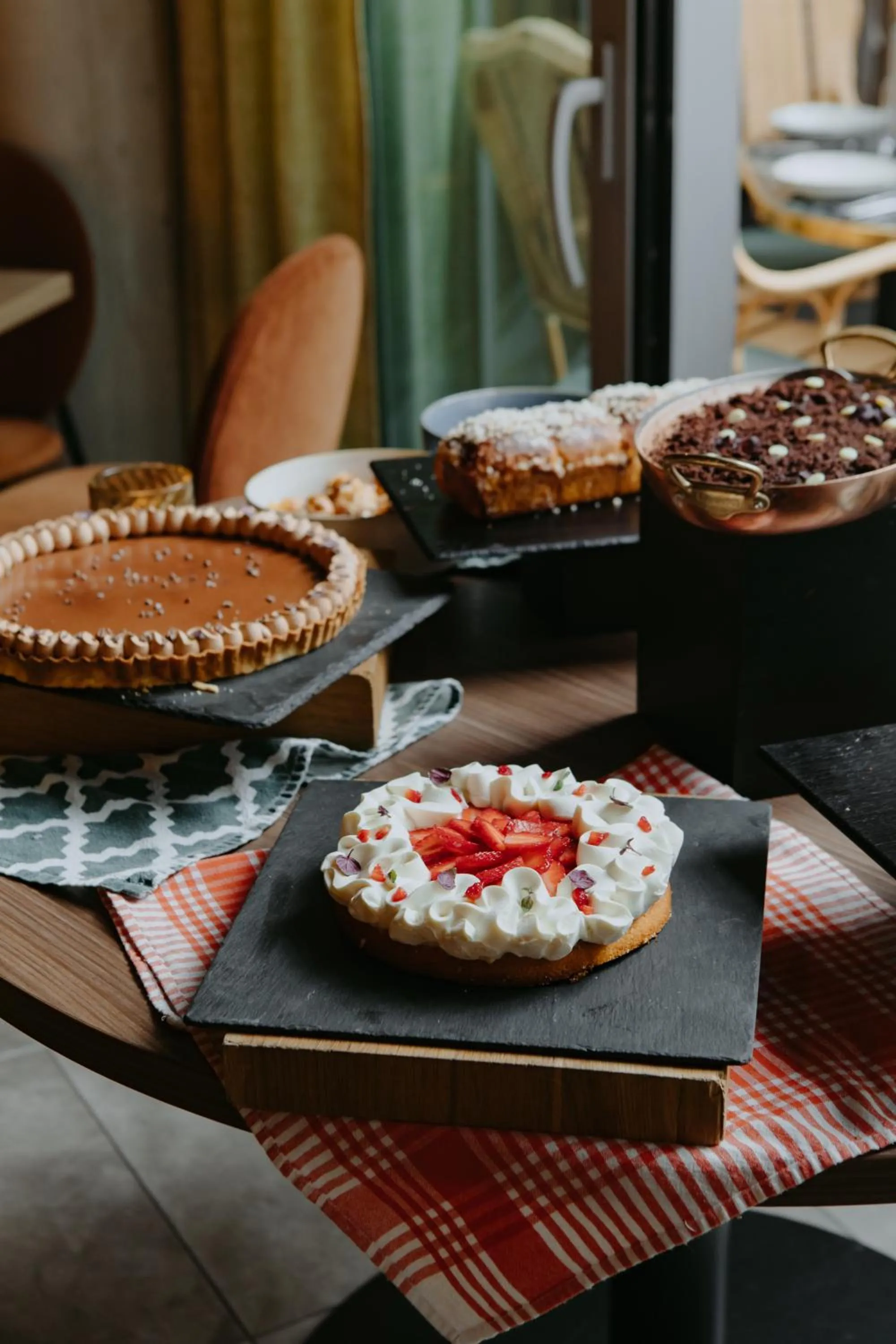 Food and drinks in Drawing House