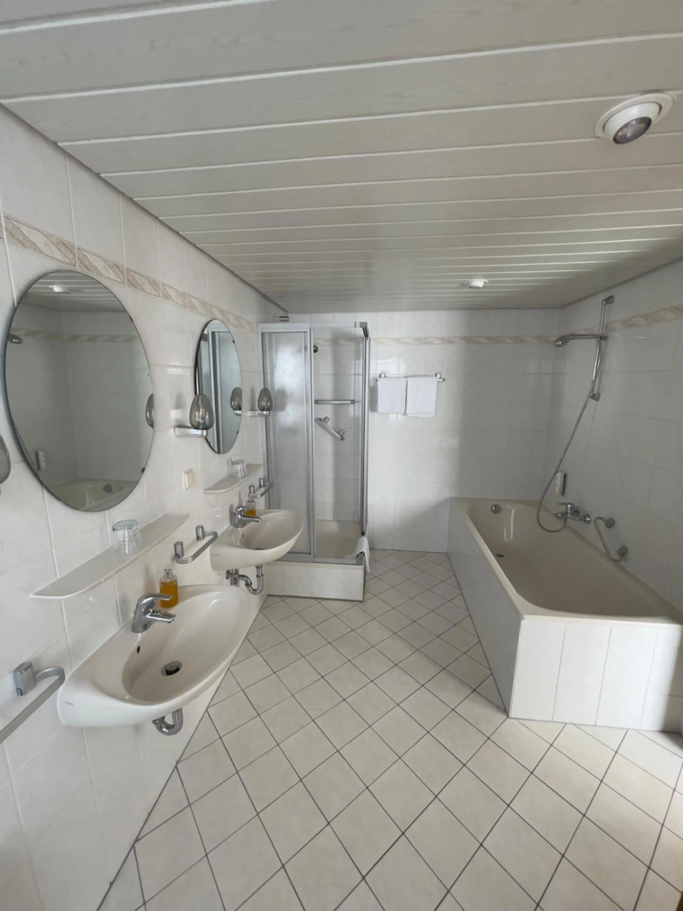 Bathroom in Hotel Alte Mühle