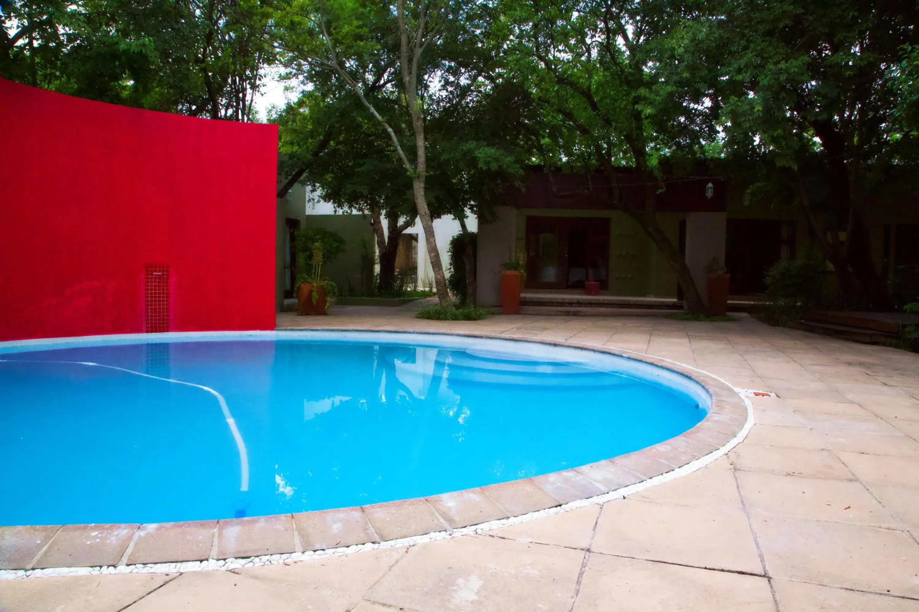 Swimming pool in Cedar Rest Boutique Hotel