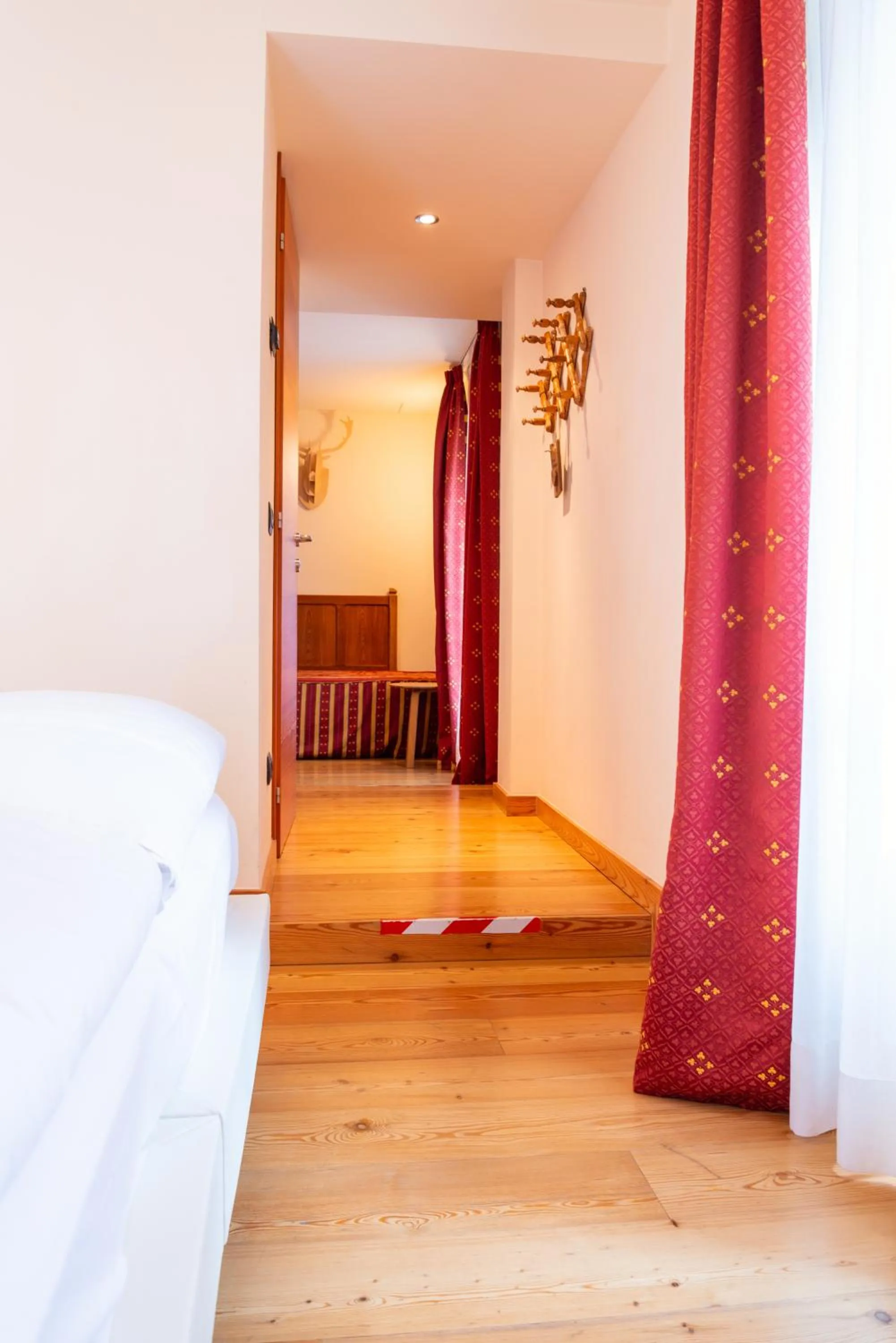 Bedroom, Bed in Hotel Berthod