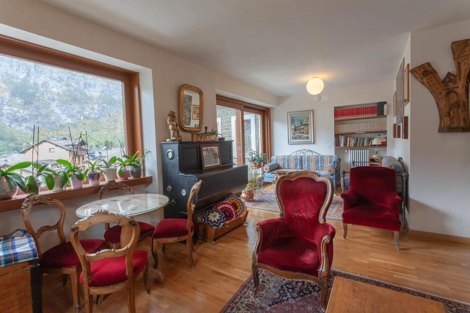 TV and multimedia in Hotel Berthod