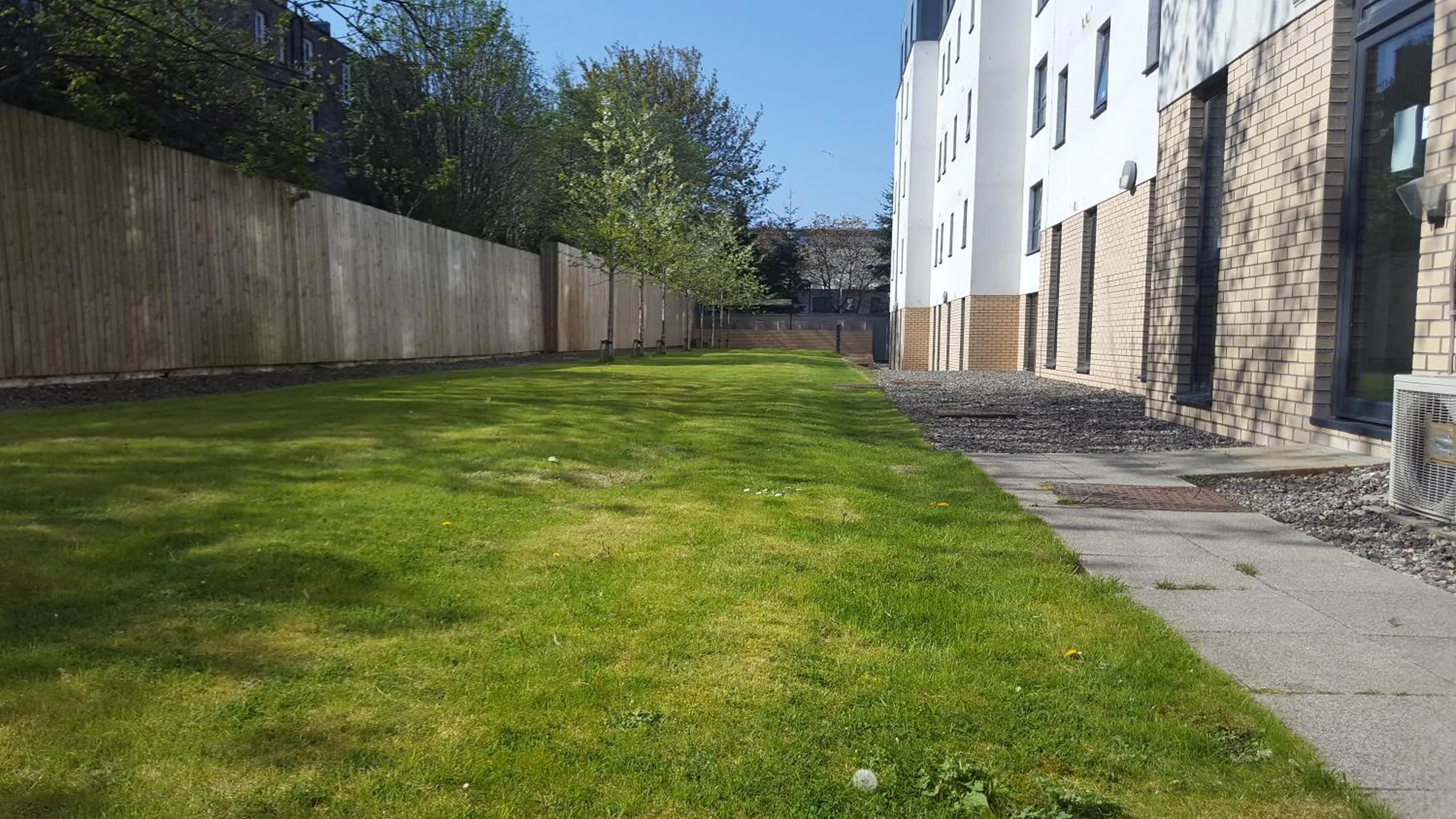 Garden in Beaverbank Place - Campus Residence
