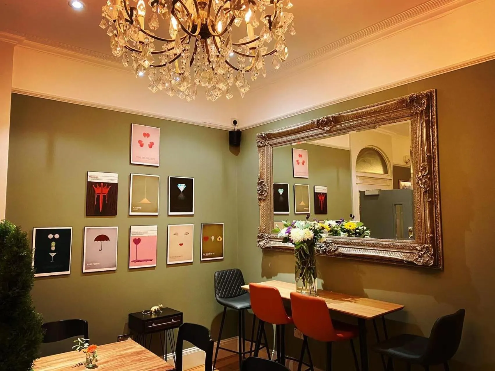 Living room in Chapter One