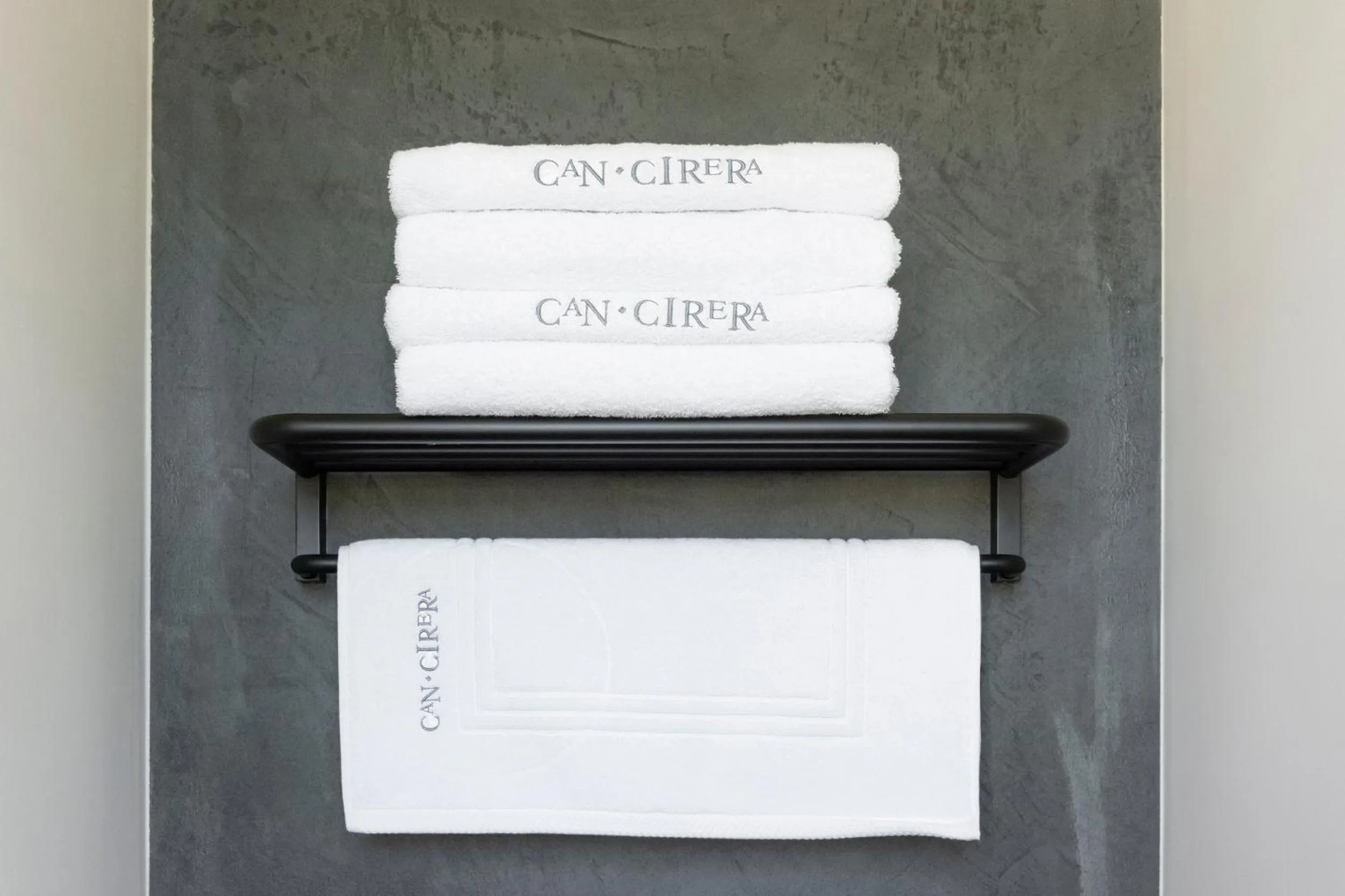 Bathroom in Hotel Can Cirera