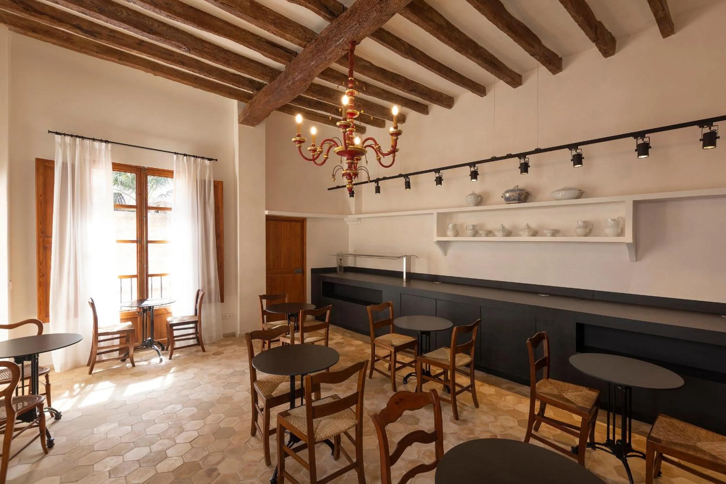 Kitchen or kitchenette in Hotel Can Cirera