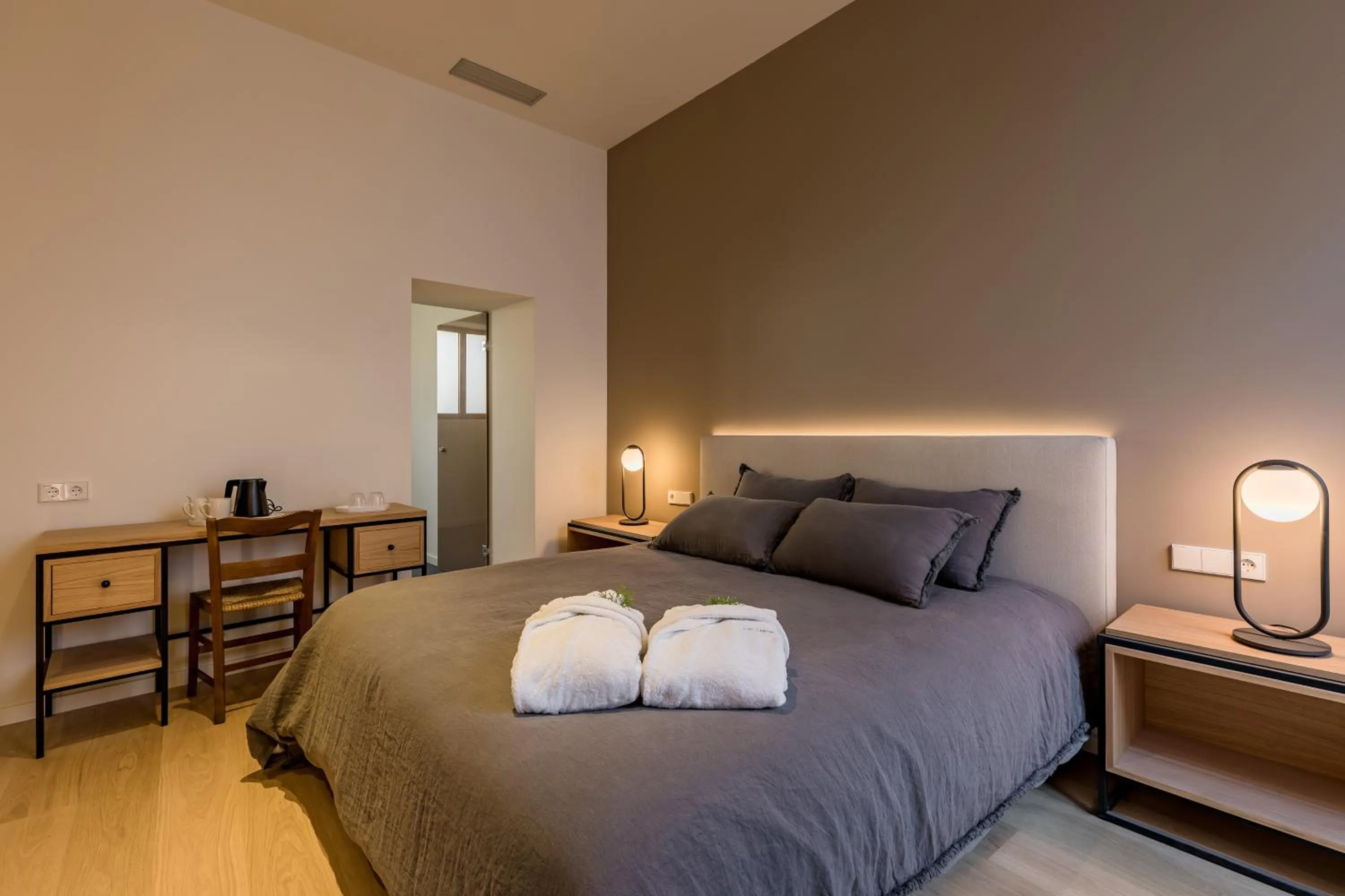 Photo of the whole room, Bed in Hotel Can Cirera