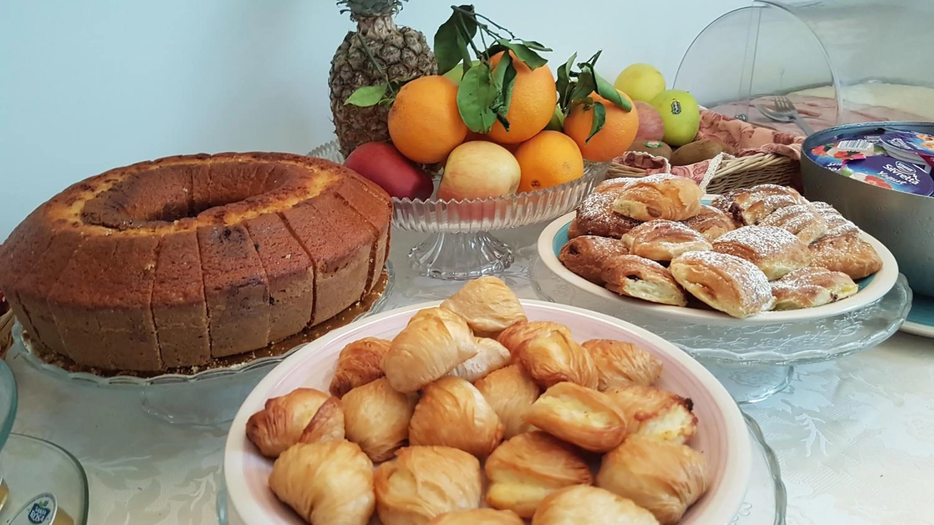 Buffet breakfast in Palatium Mari