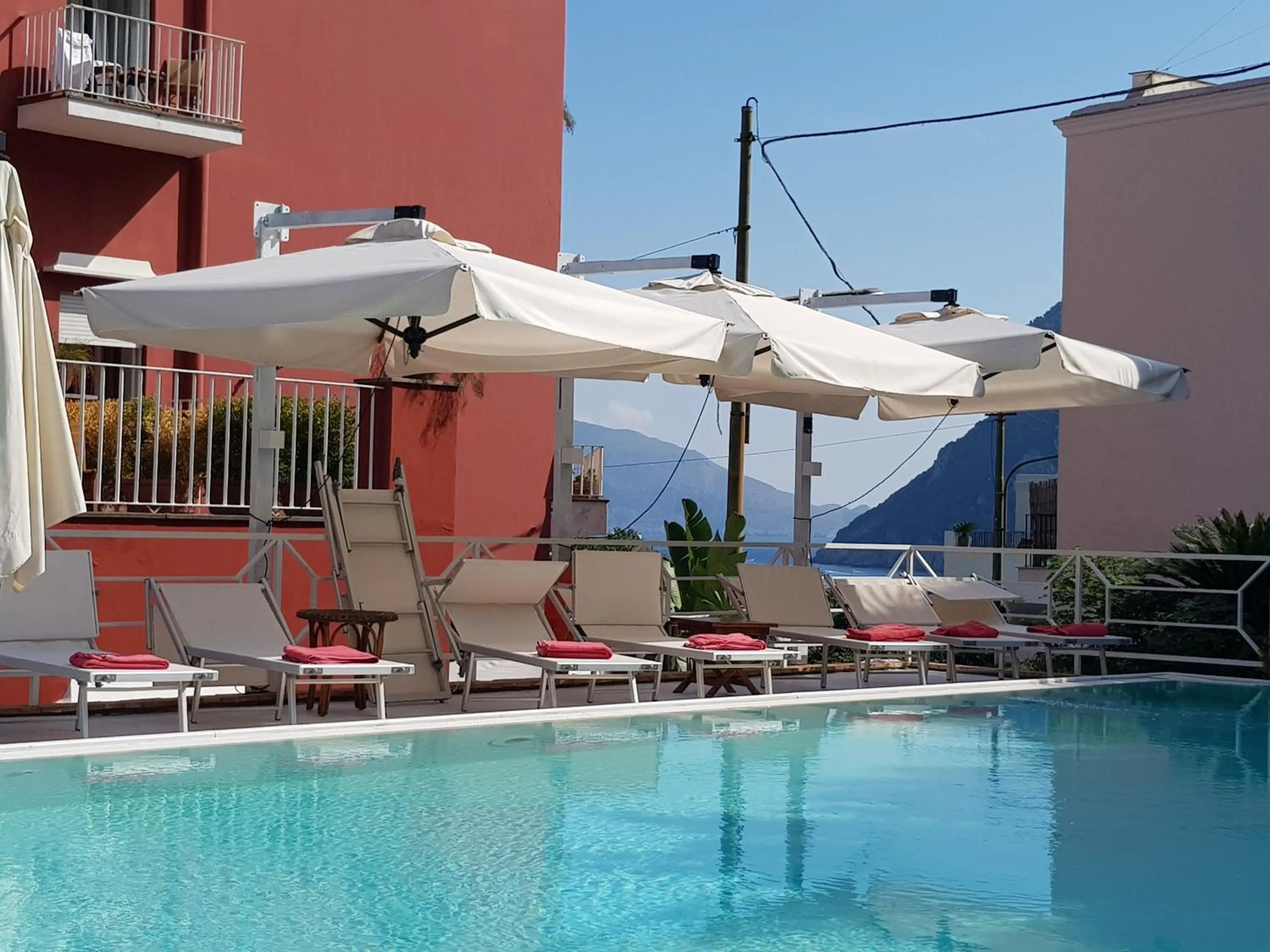 Swimming pool in Palatium Mari