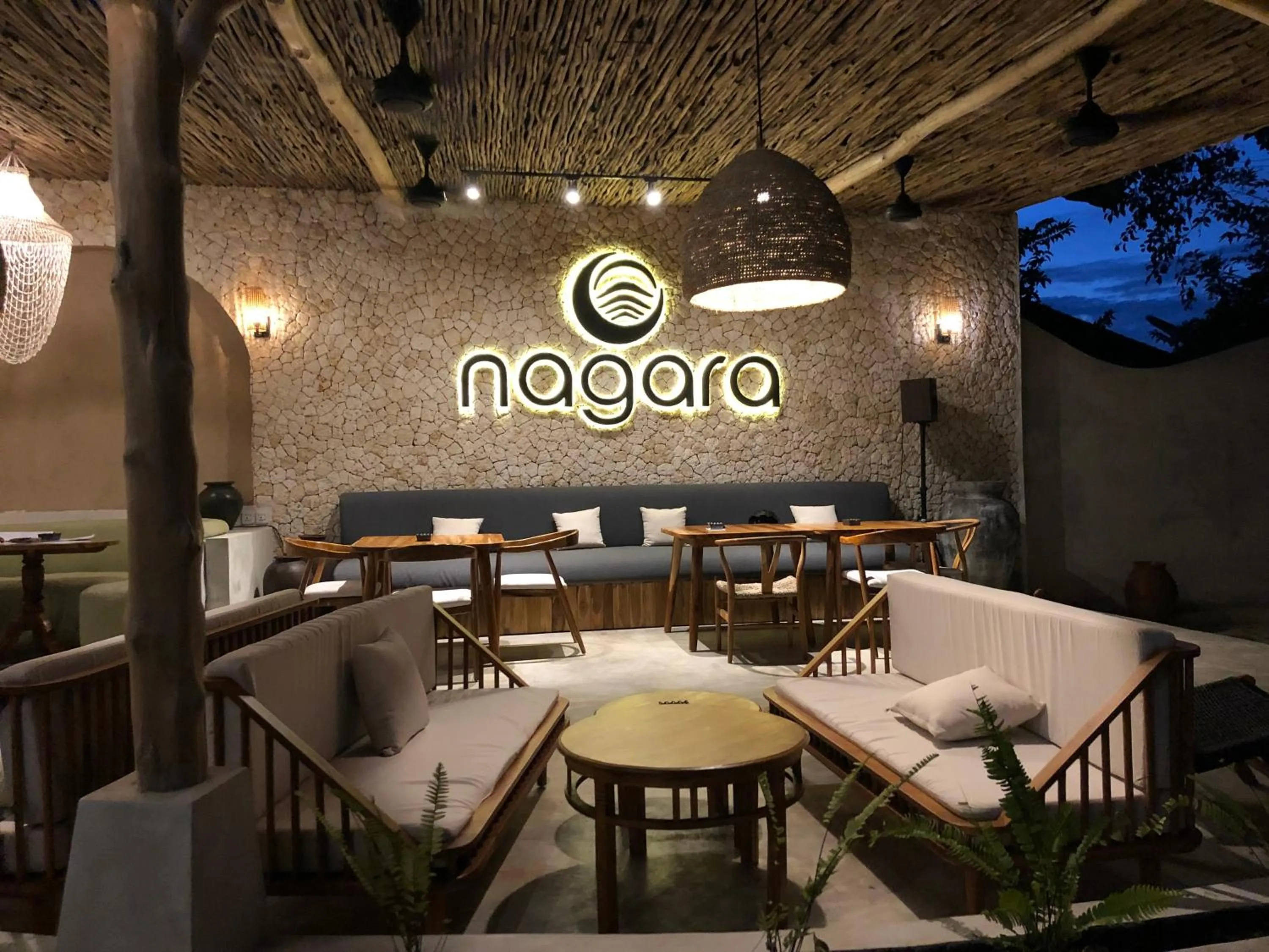 Restaurant/places to eat in Nagara Boutique Hotel
