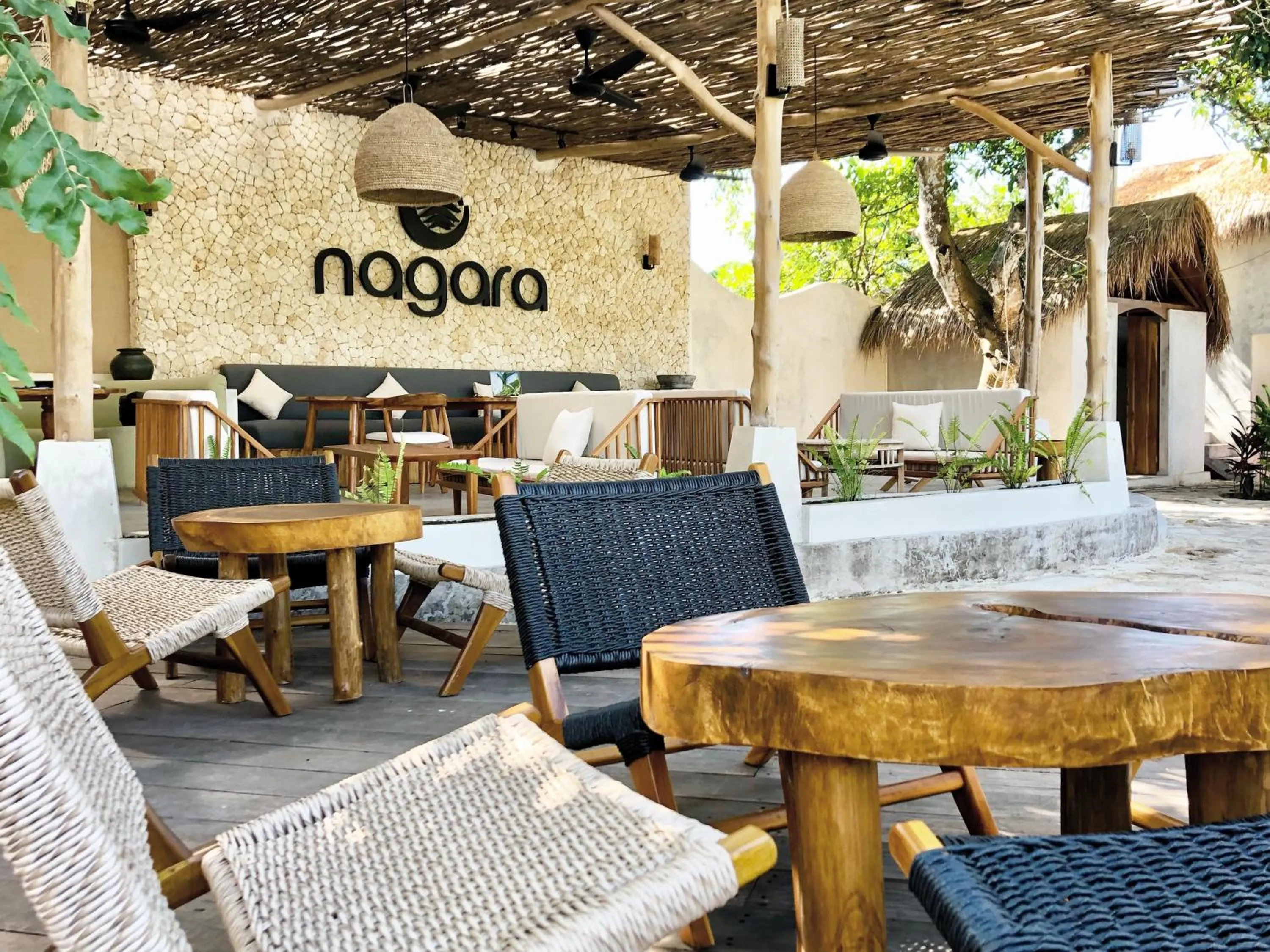 Restaurant/places to eat in Nagara Boutique Hotel